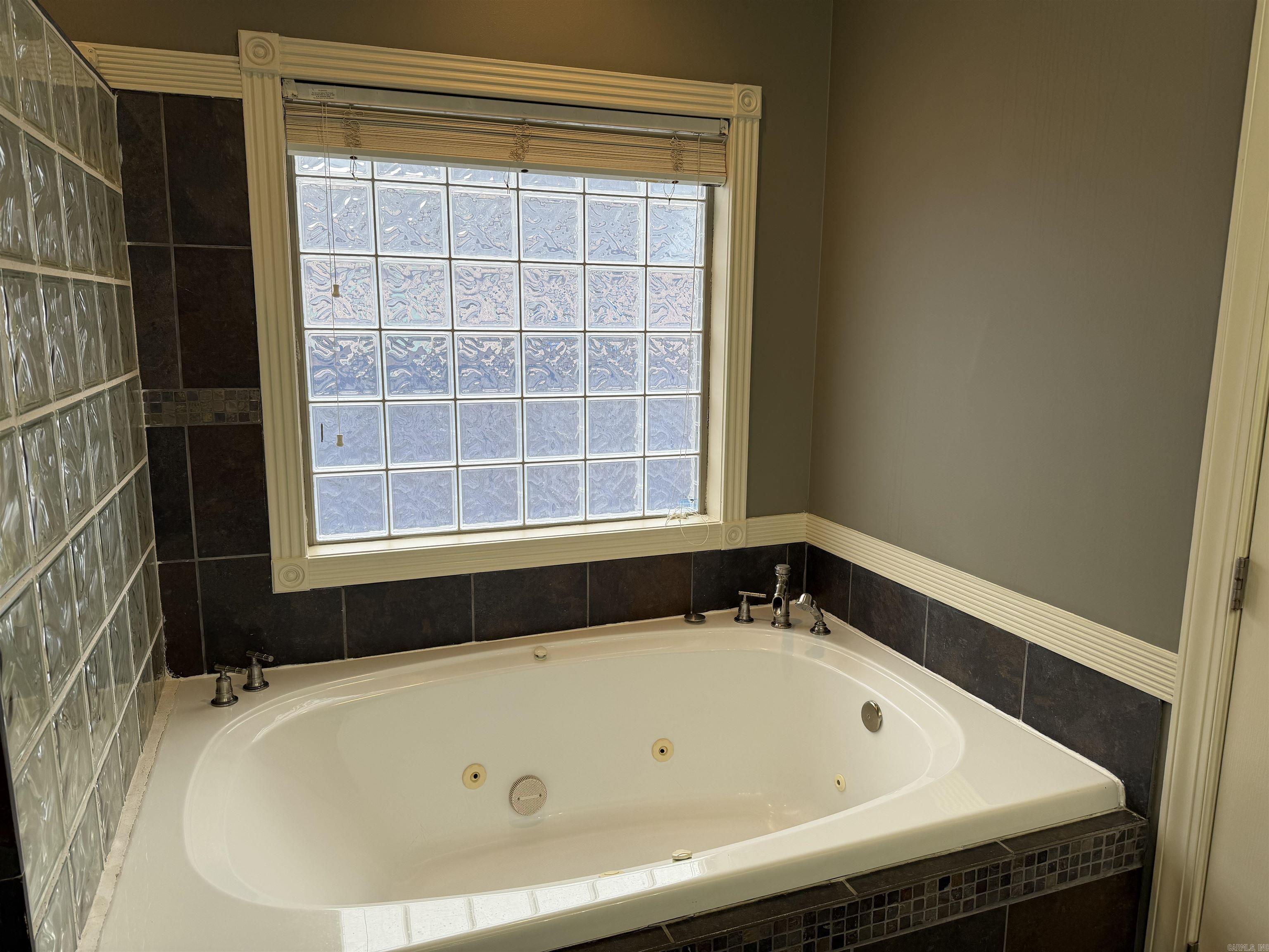 Pebble Beach Woods - Residential Lease