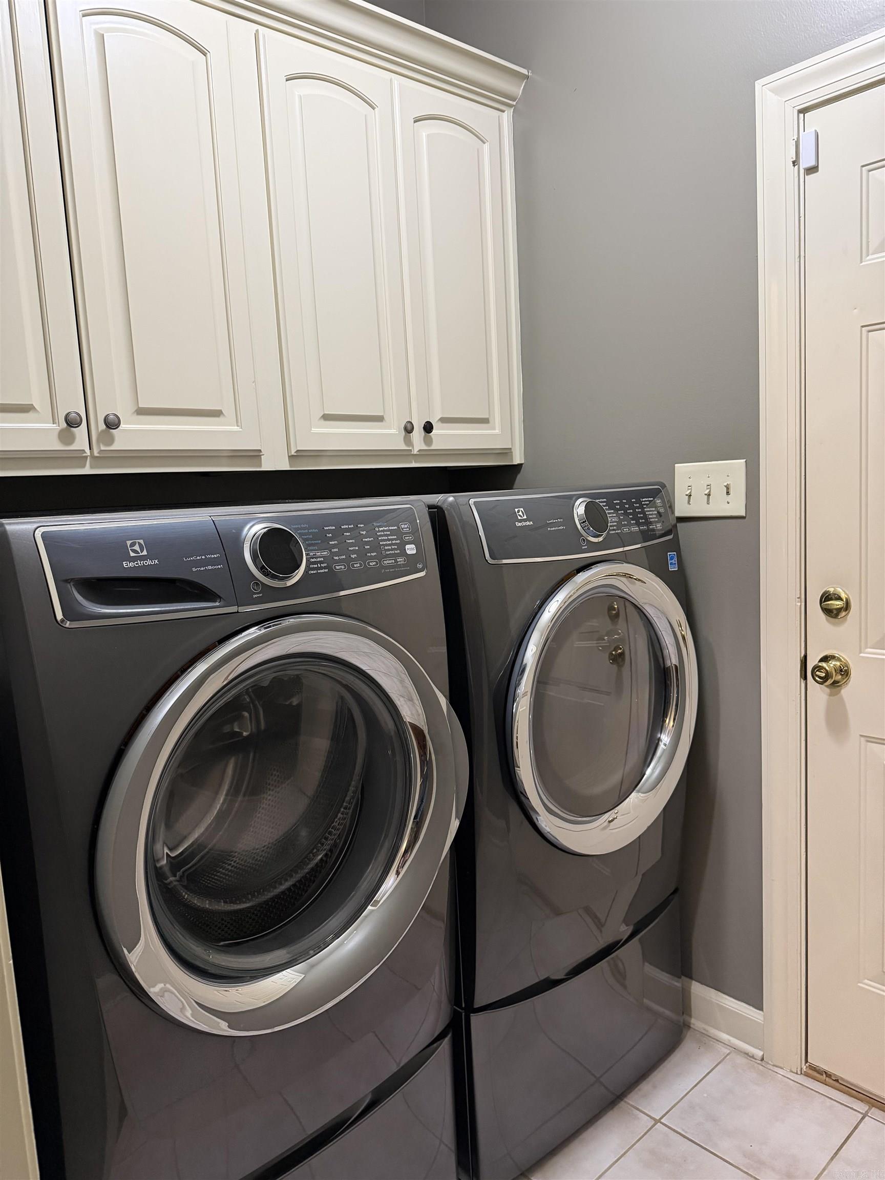 Pebble Beach Woods - Residential Lease