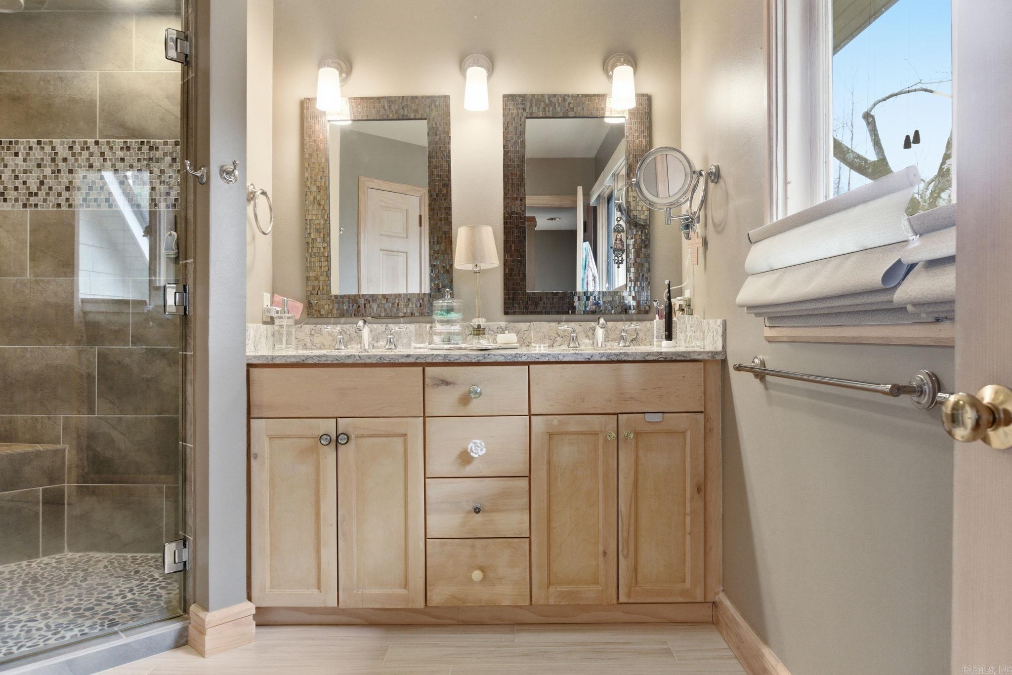 DOYLES PLACE - Residential