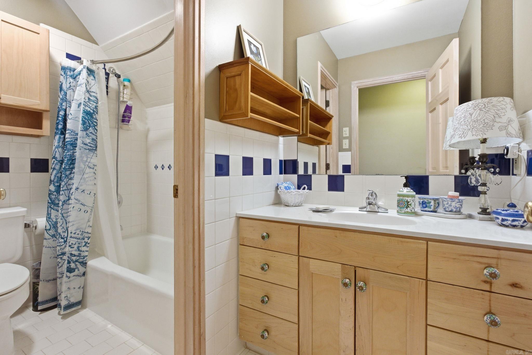 DOYLES PLACE - Residential