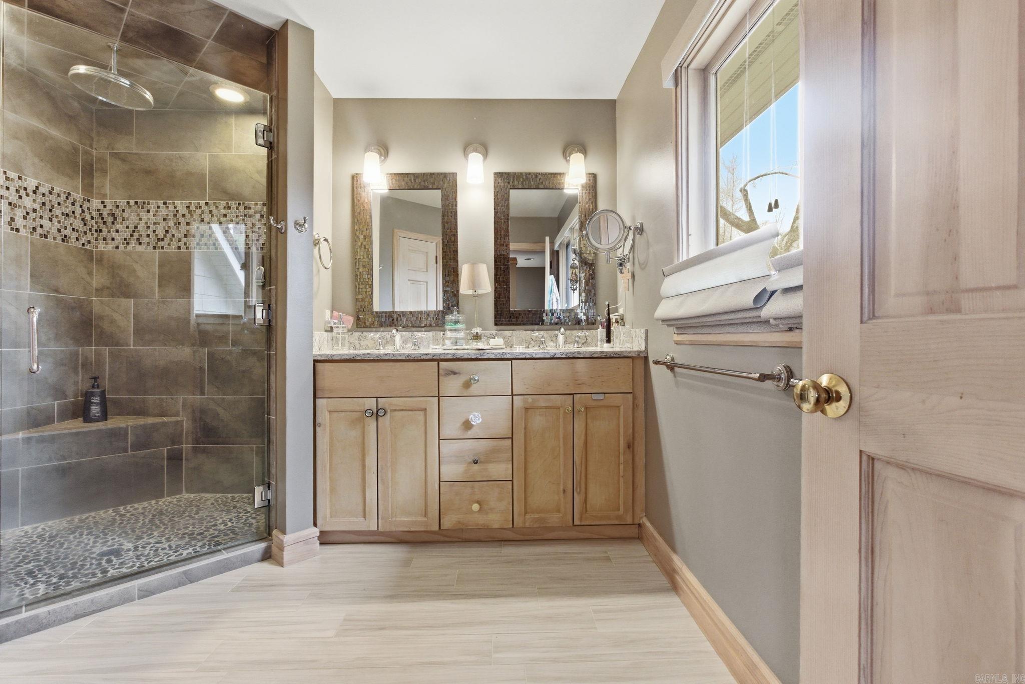 DOYLES PLACE - Residential