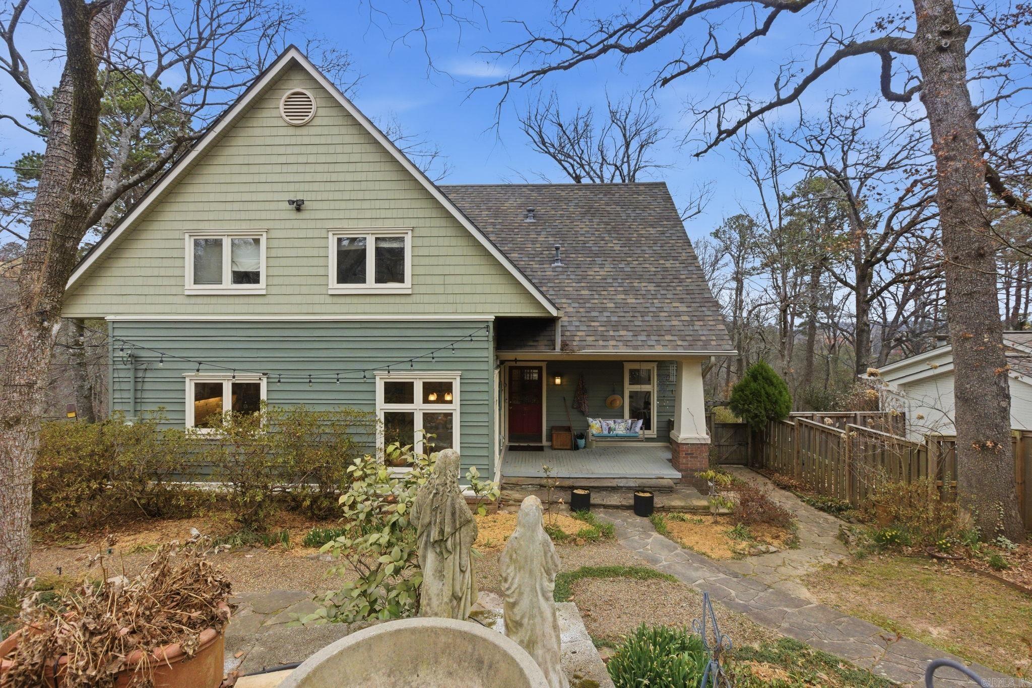 DOYLES PLACE - Residential