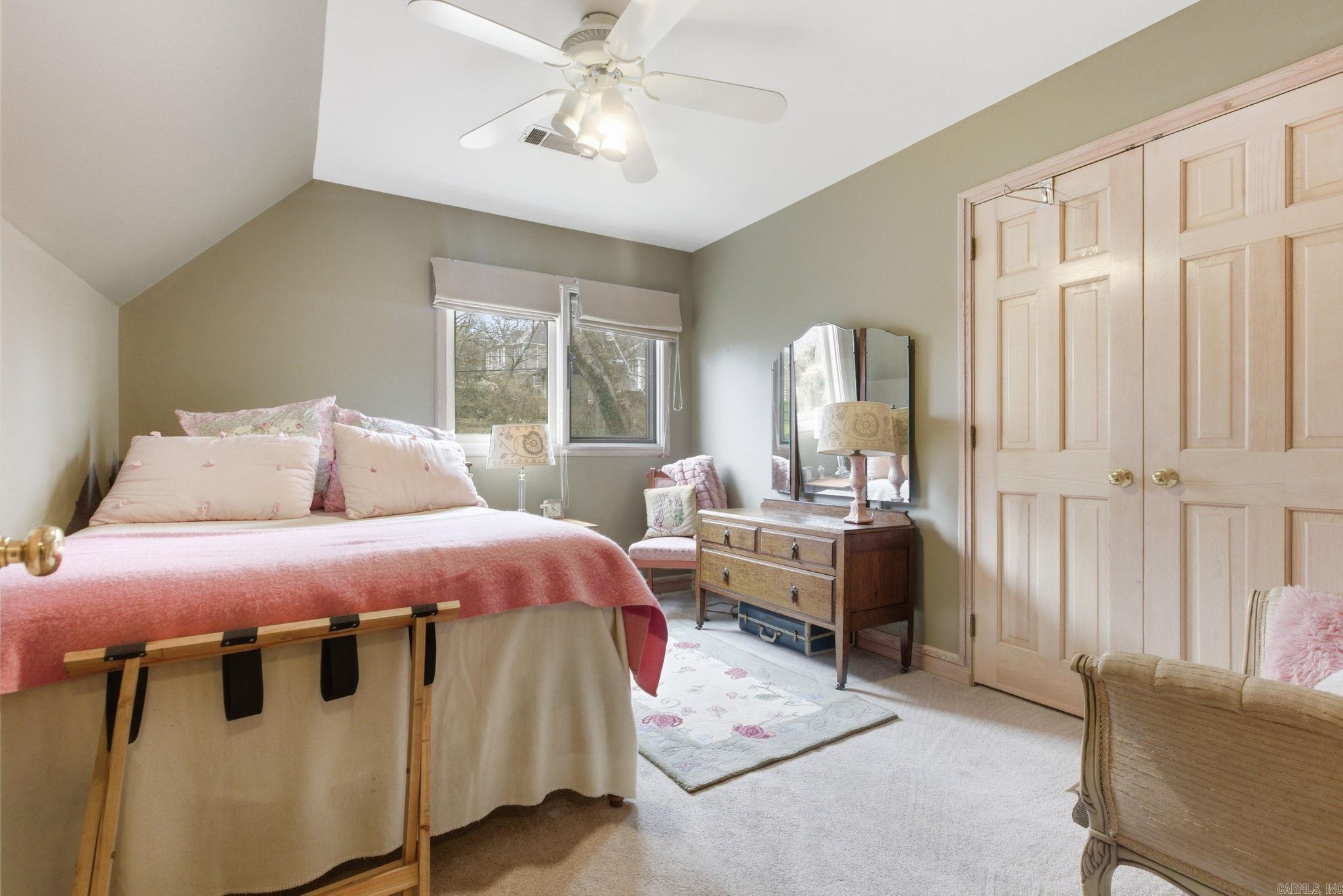 DOYLES PLACE - Residential