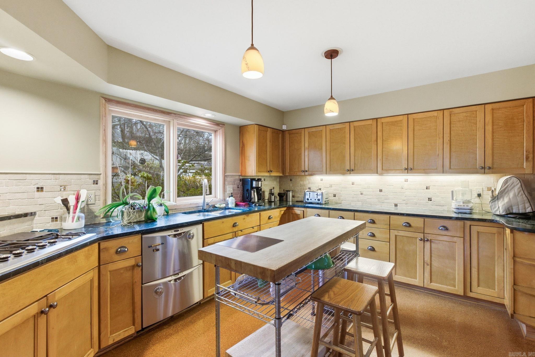 DOYLES PLACE - Residential