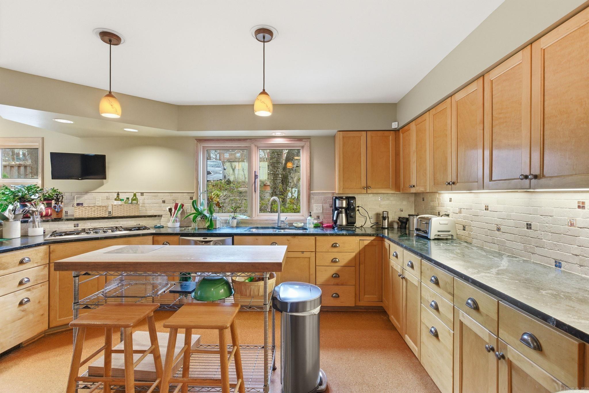 DOYLES PLACE - Residential