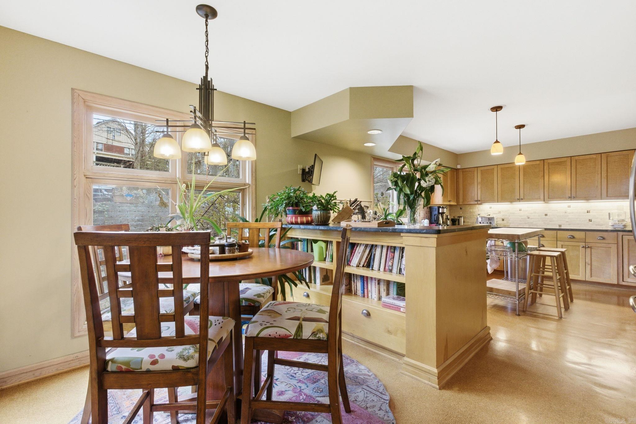 DOYLES PLACE - Residential