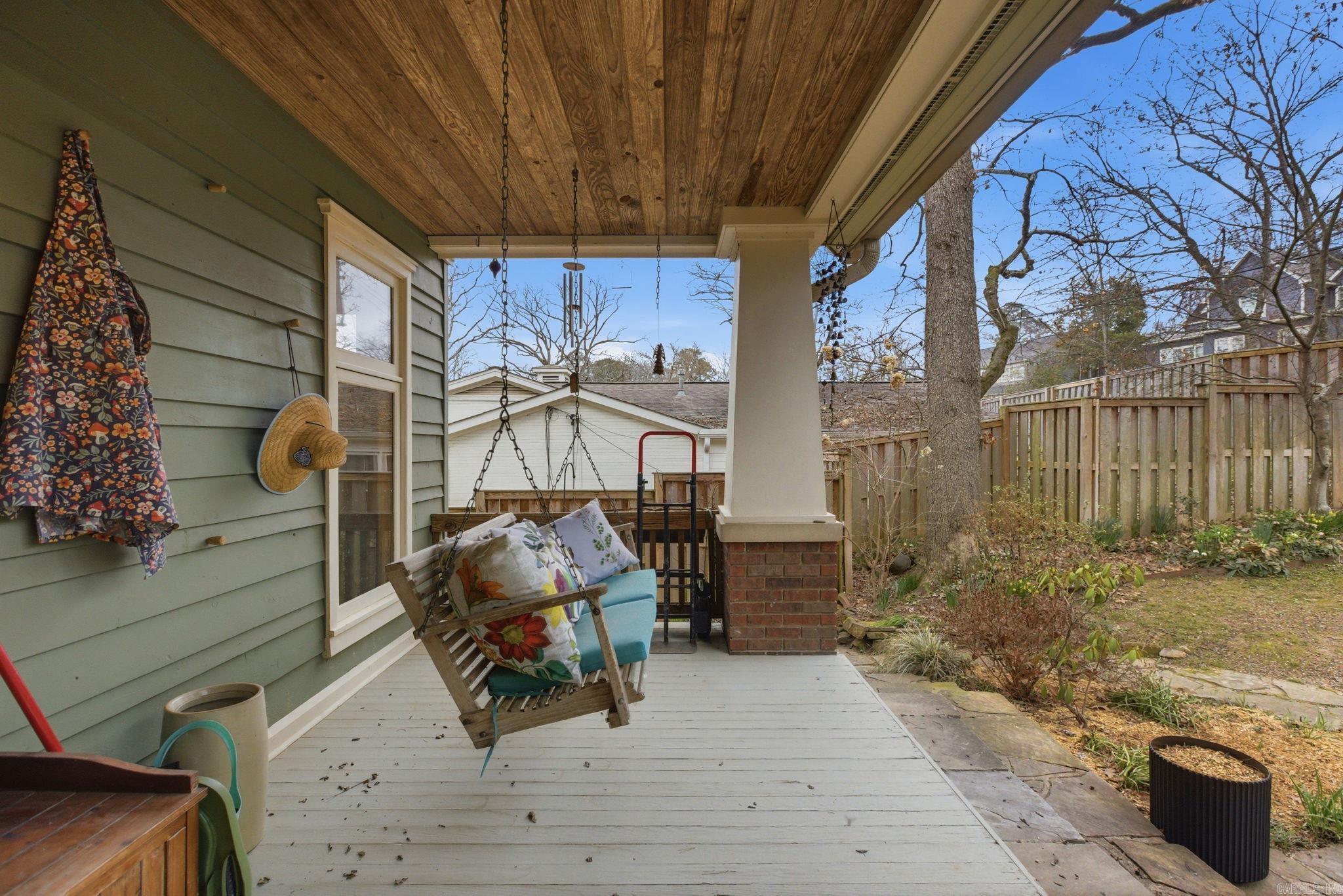 DOYLES PLACE - Residential