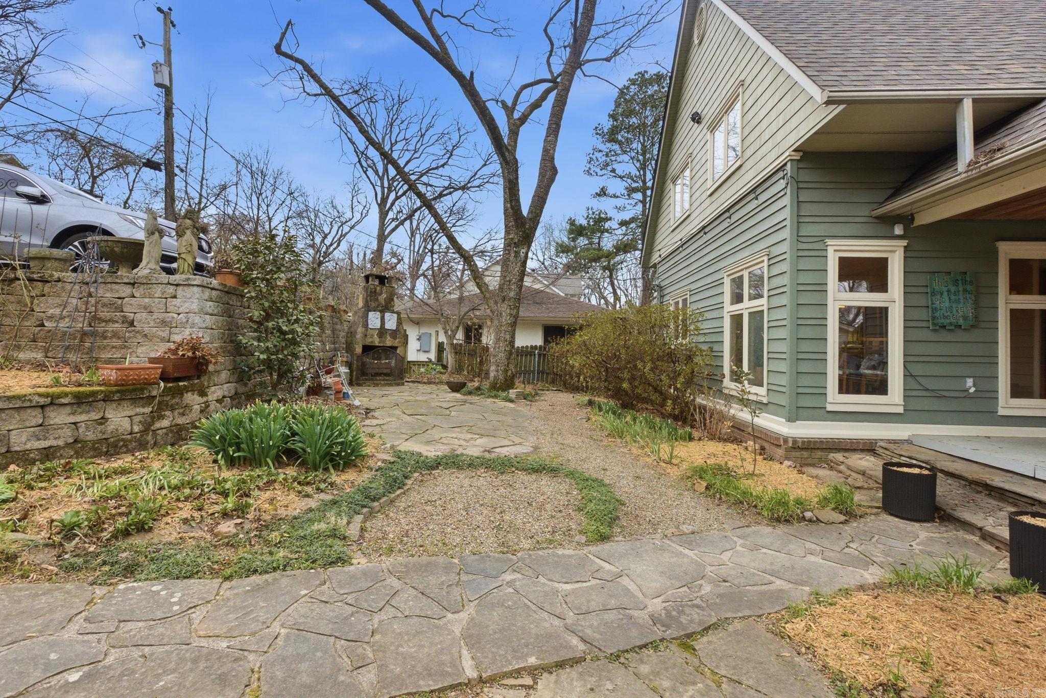 DOYLES PLACE - Residential