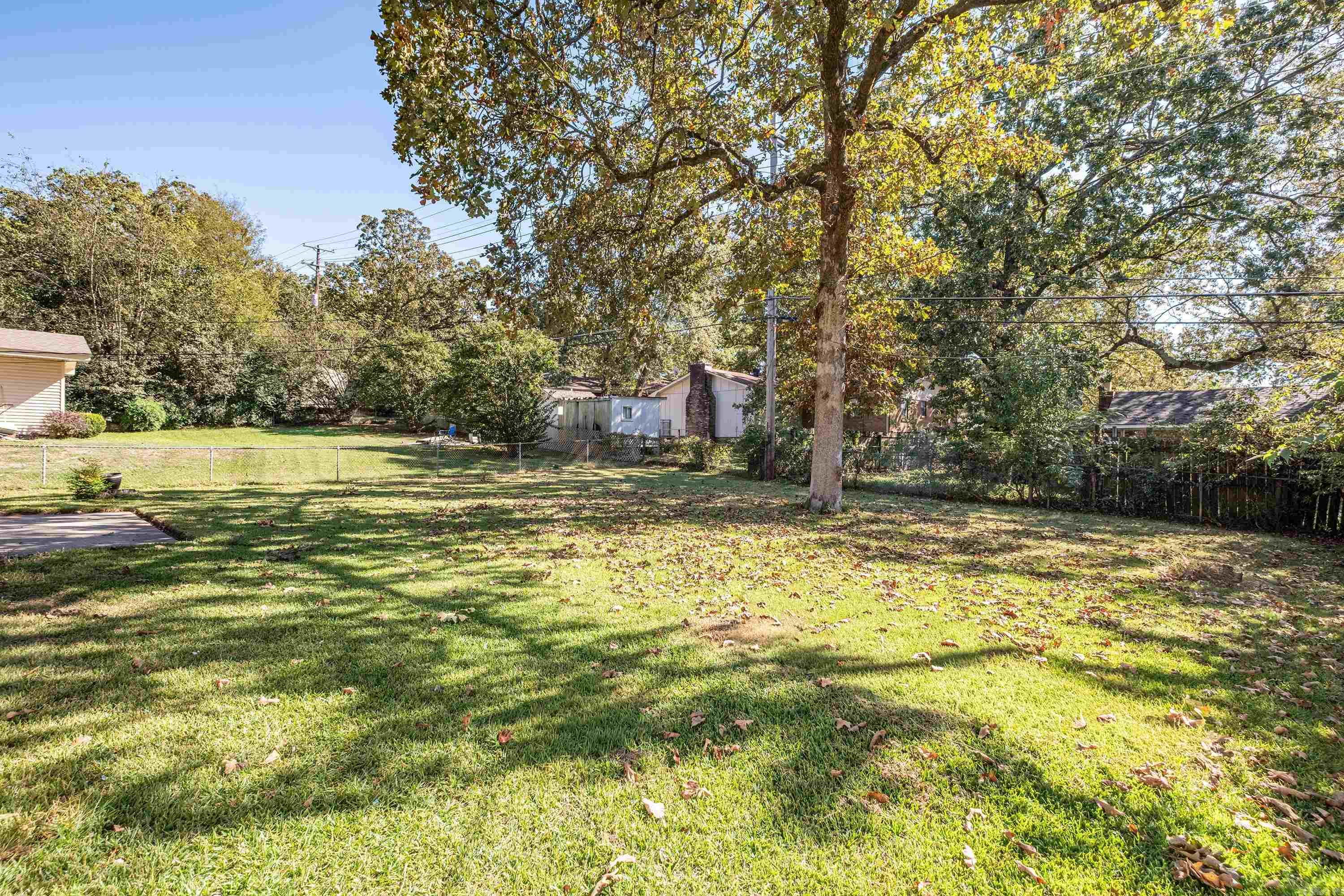 ARROW HEAD MANOR - Residential