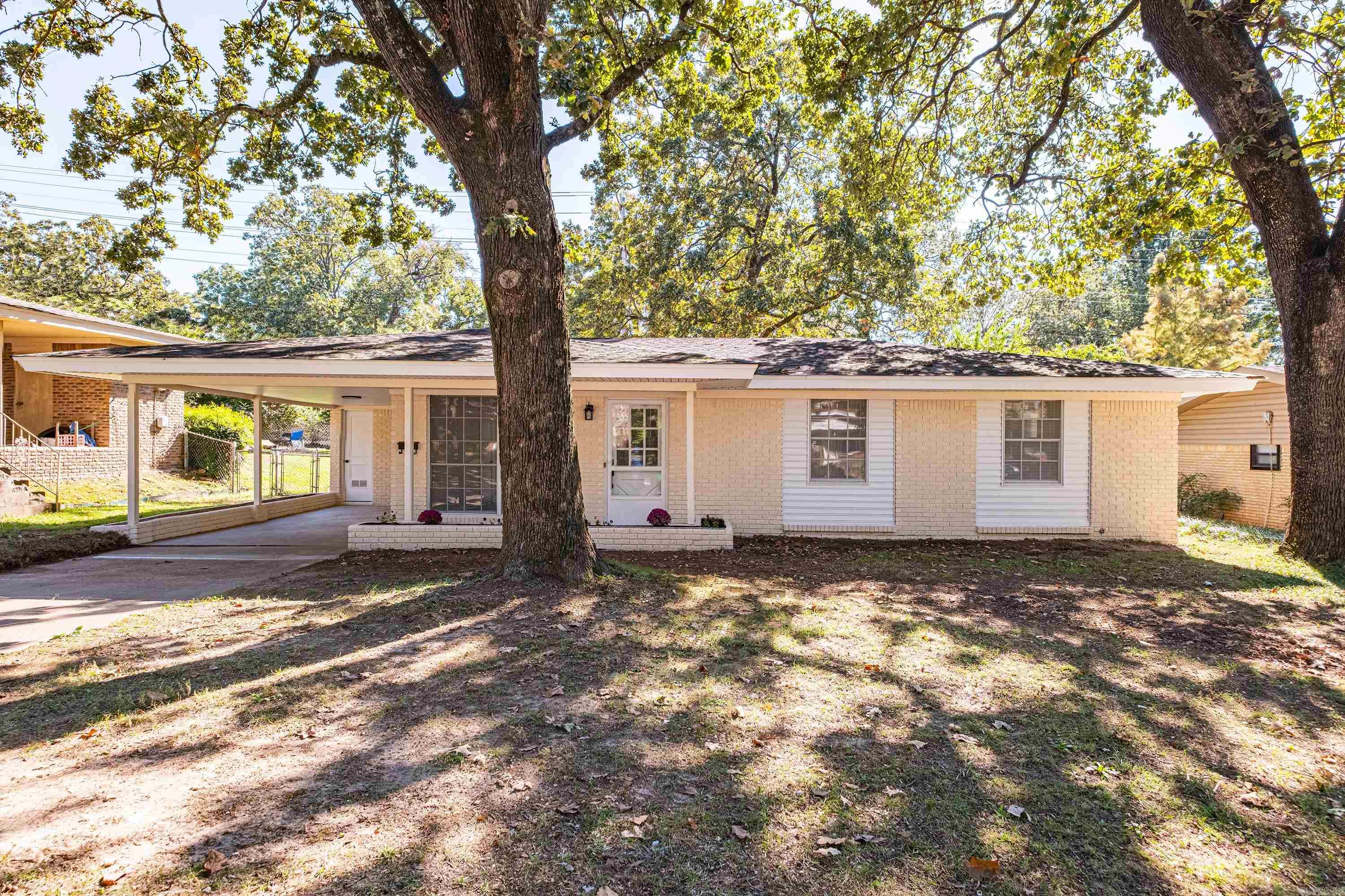 Welcome to this newly remodeled 3-bedroom, 1.5-bath home featuring new floors, fresh paint, and a beautifully updated kitchen complete with brand-new appliancesāincluding a stove, dishwasher, and microwave. With its modern finishes and move-in-ready appeal, this home is truly a must-see. Welcome home!