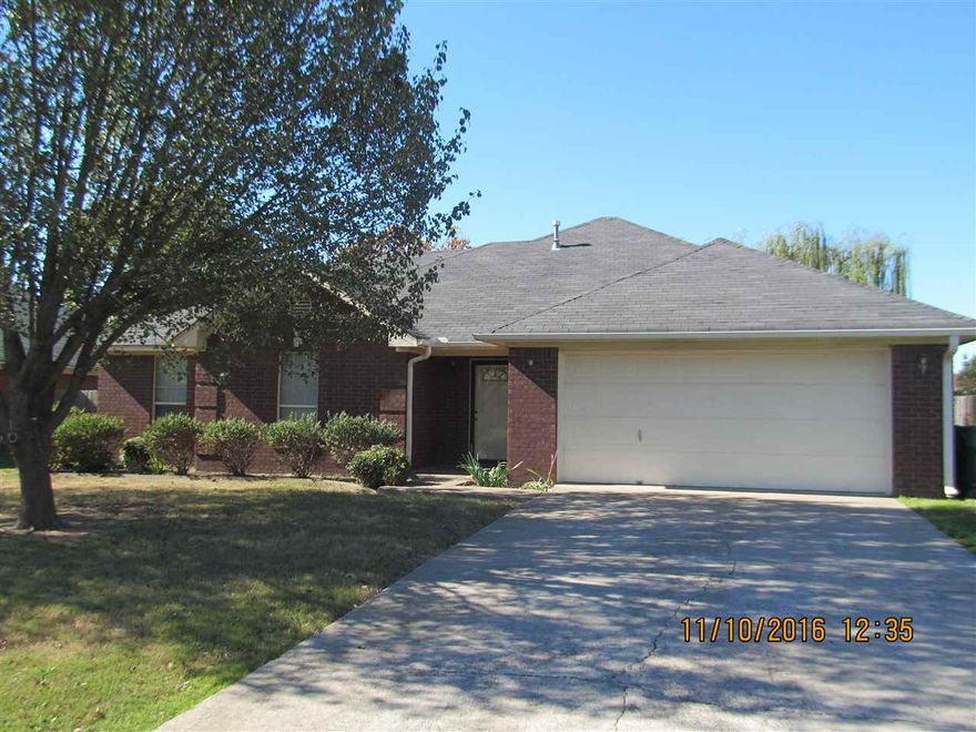 Well maintained home in established area, split bedroom plan, wood look ceramic tile throughout, vaulted ceiling in living room, separate dining area, all kitchen appliances including refrigerator, separate laundry room, oversized master bedroom with sitting area and walk-in closet, 2 car garage, fenced yard, covered patio.