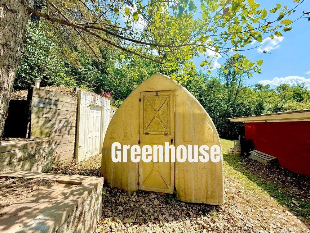 REA VALLEY ACRES - Residential