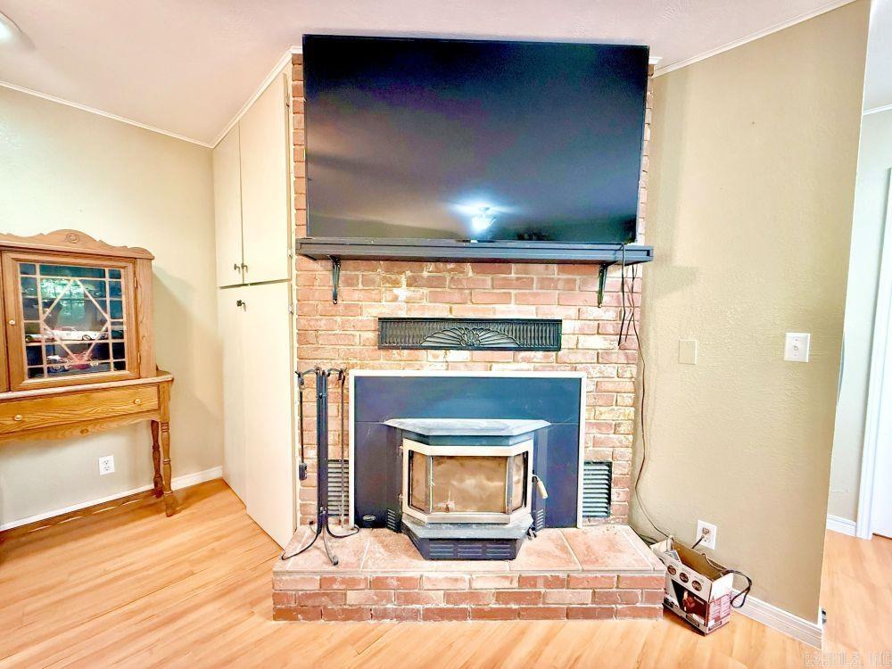 REA VALLEY ACRES - Residential