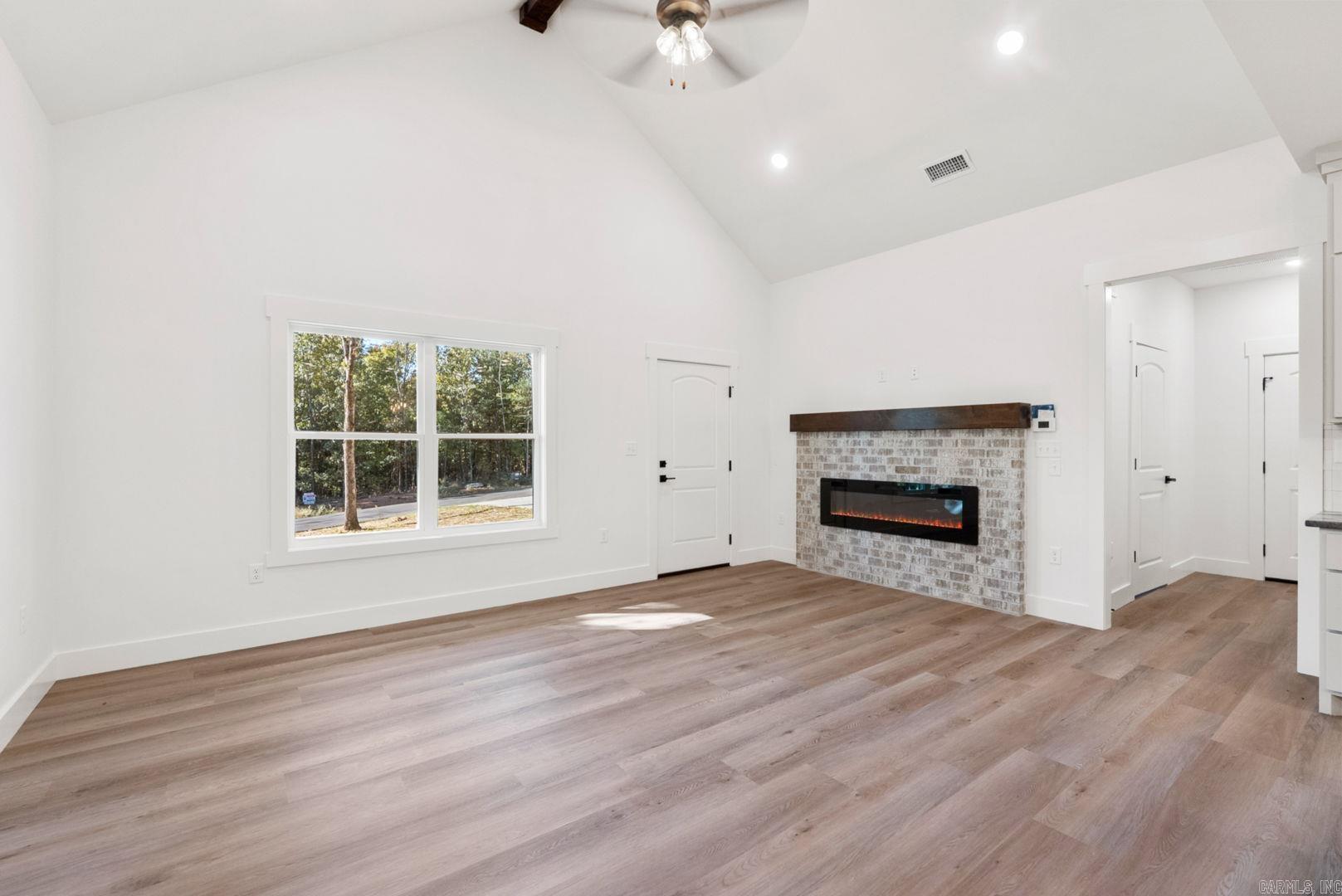 ULES WATSON PLACE - Residential