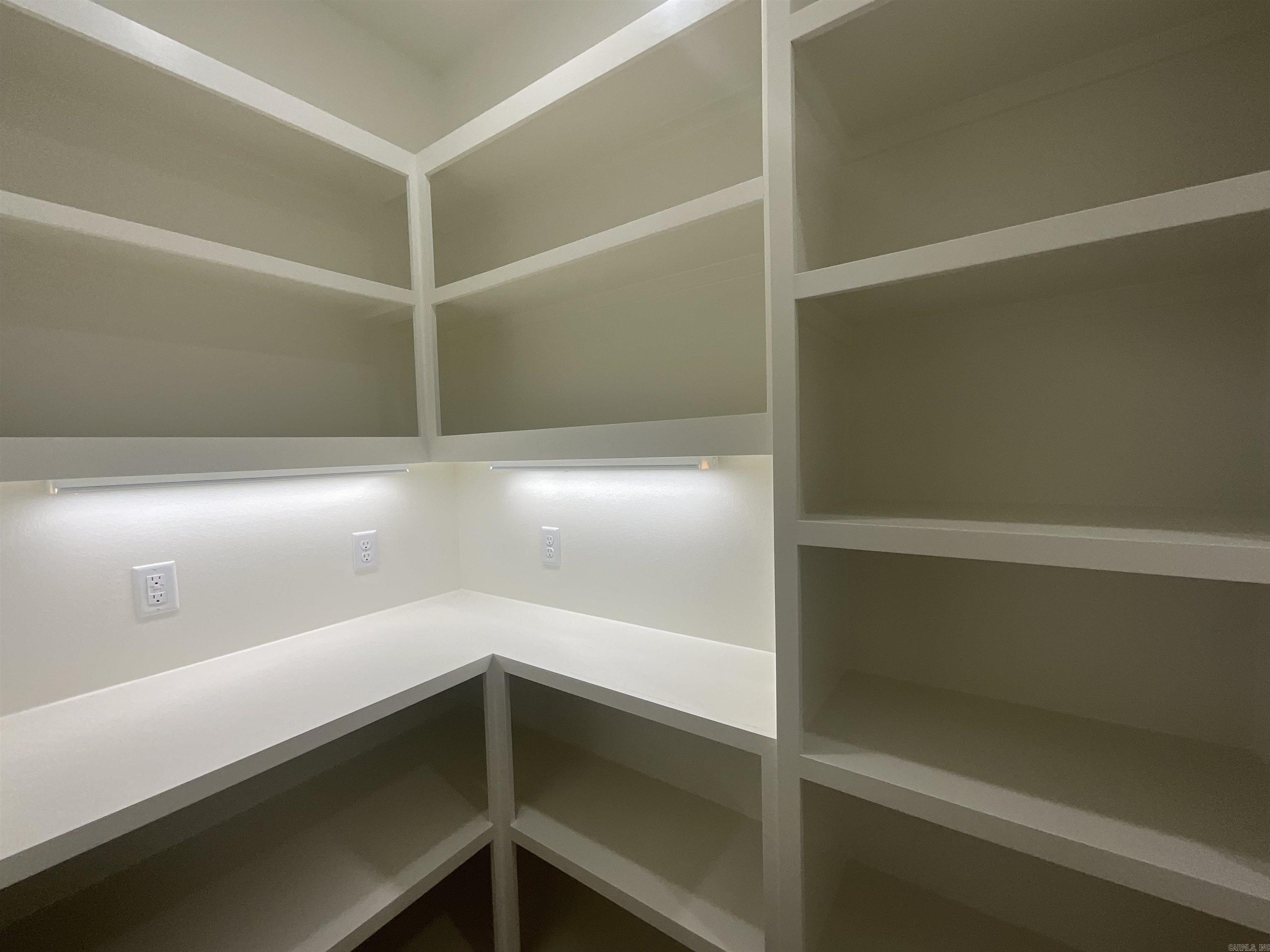ULES WATSON PLACE - Residential