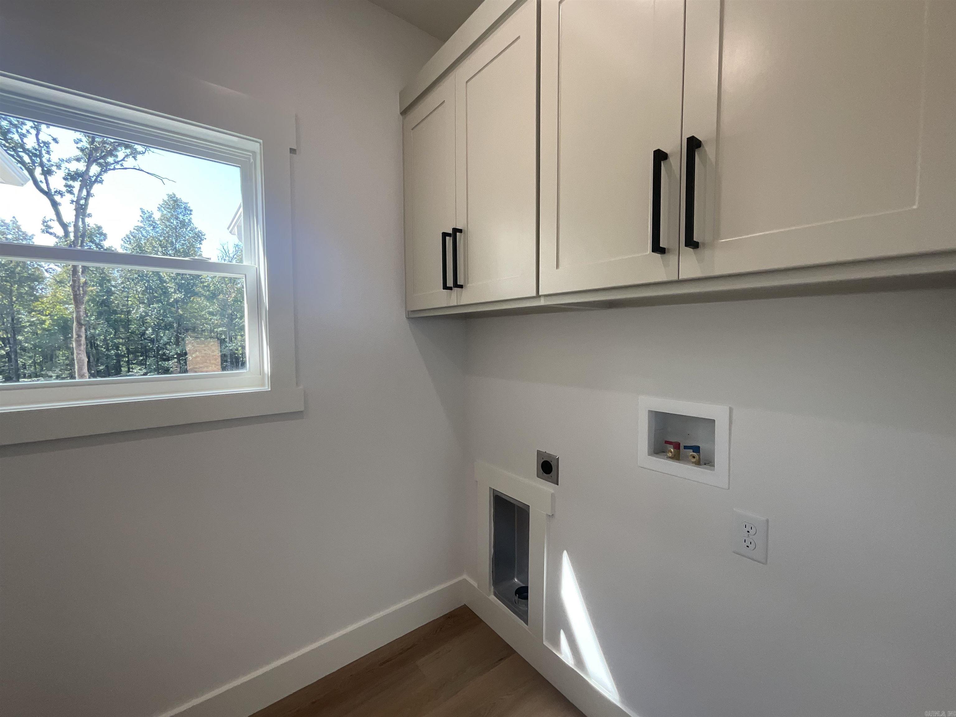 ULES WATSON PLACE - Residential