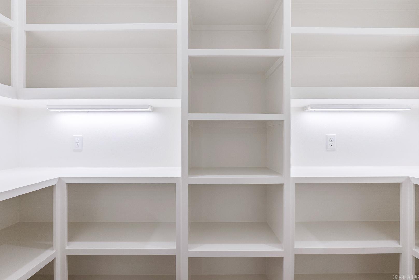 ULES WATSON PLACE - Residential