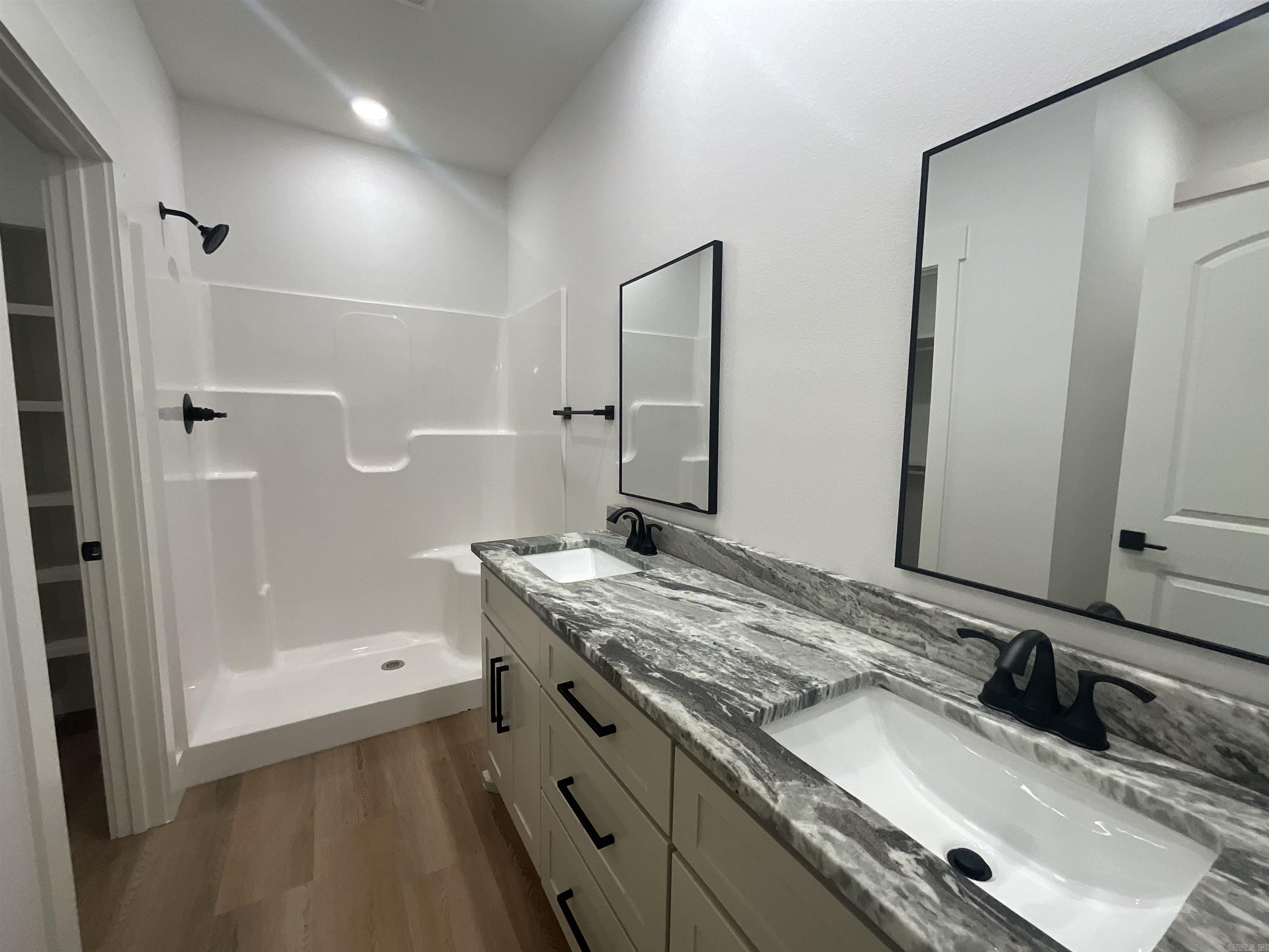 ULES WATSON PLACE - Residential