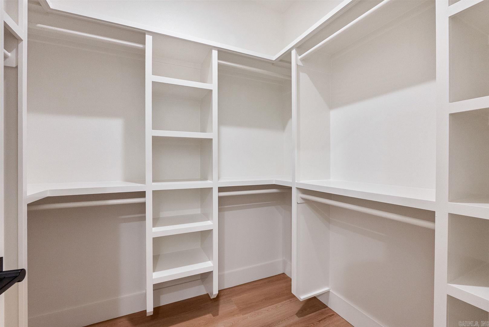 ULES WATSON PLACE - Residential