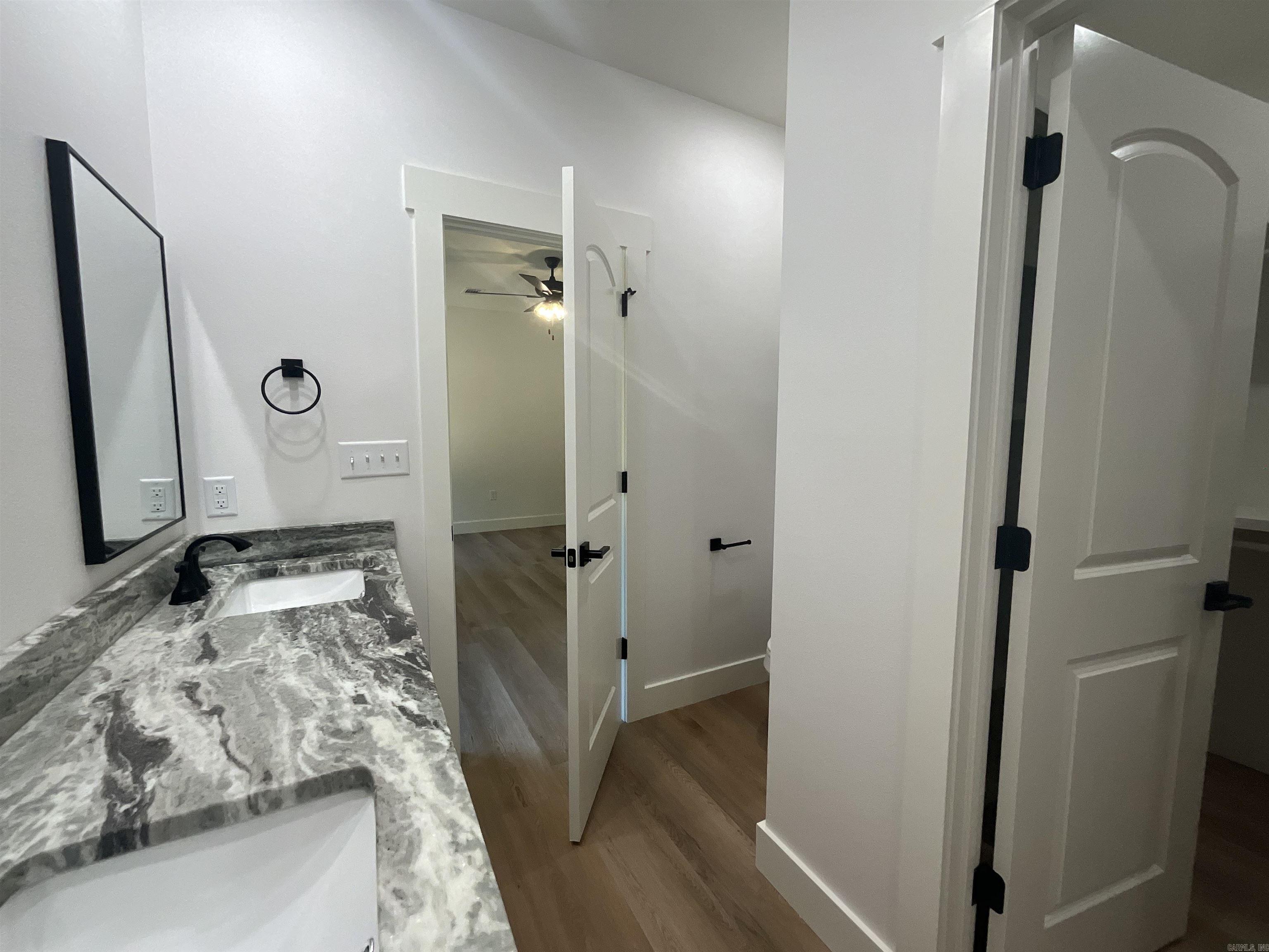 ULES WATSON PLACE - Residential
