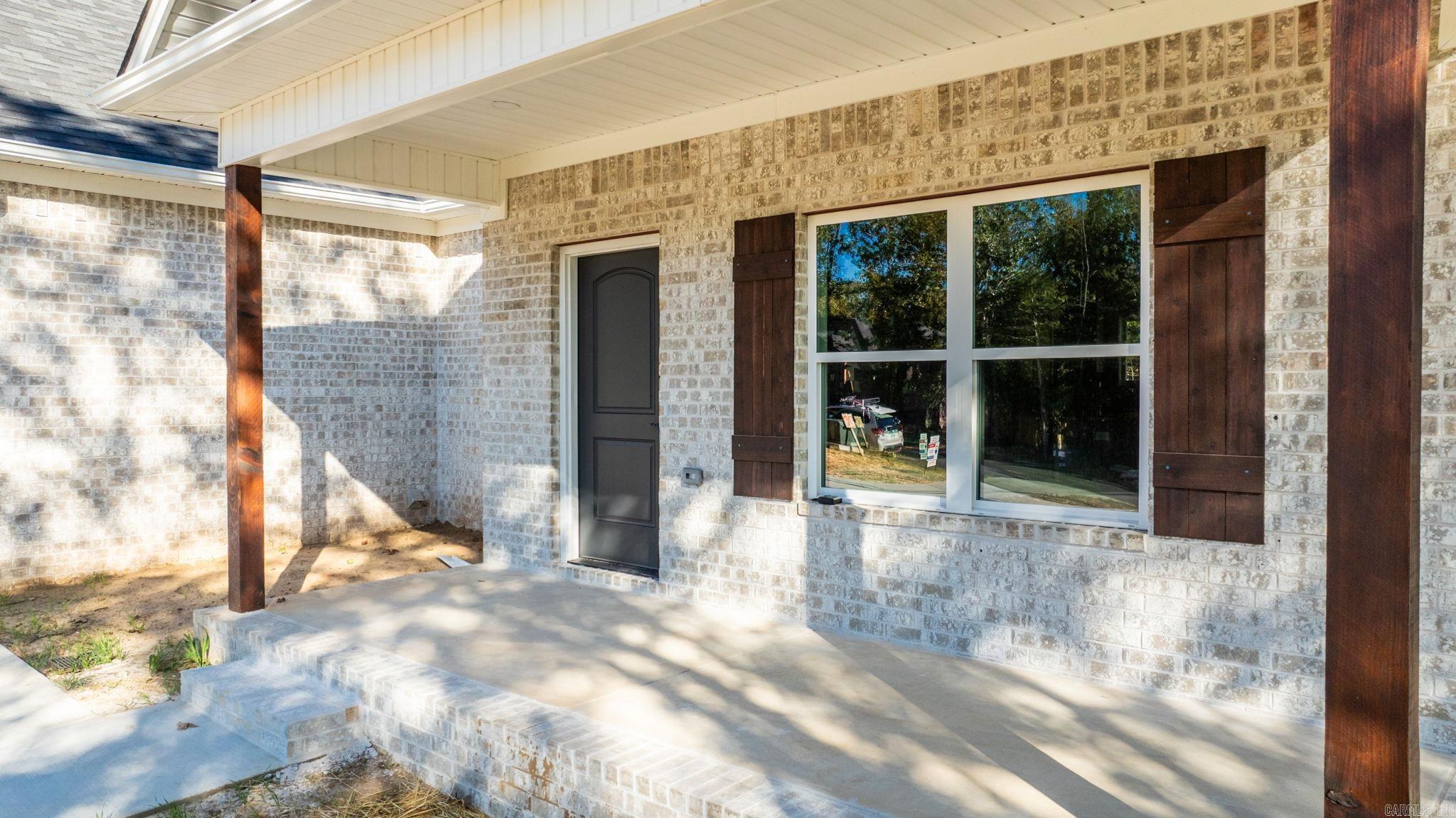 ULES WATSON PLACE - Residential