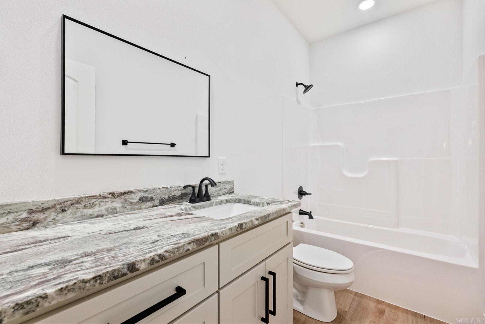 ULES WATSON PLACE - Residential