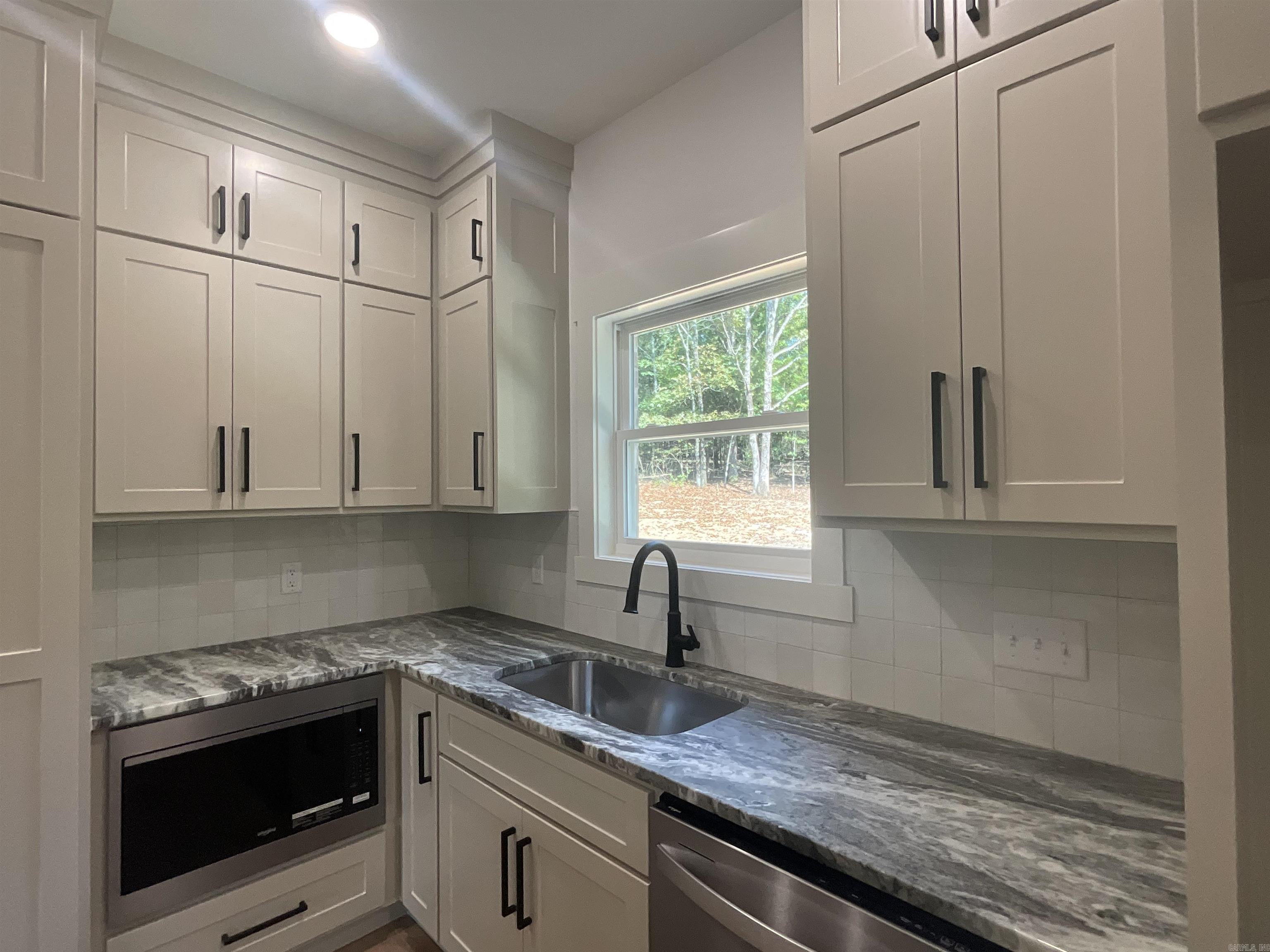ULES WATSON PLACE - Residential