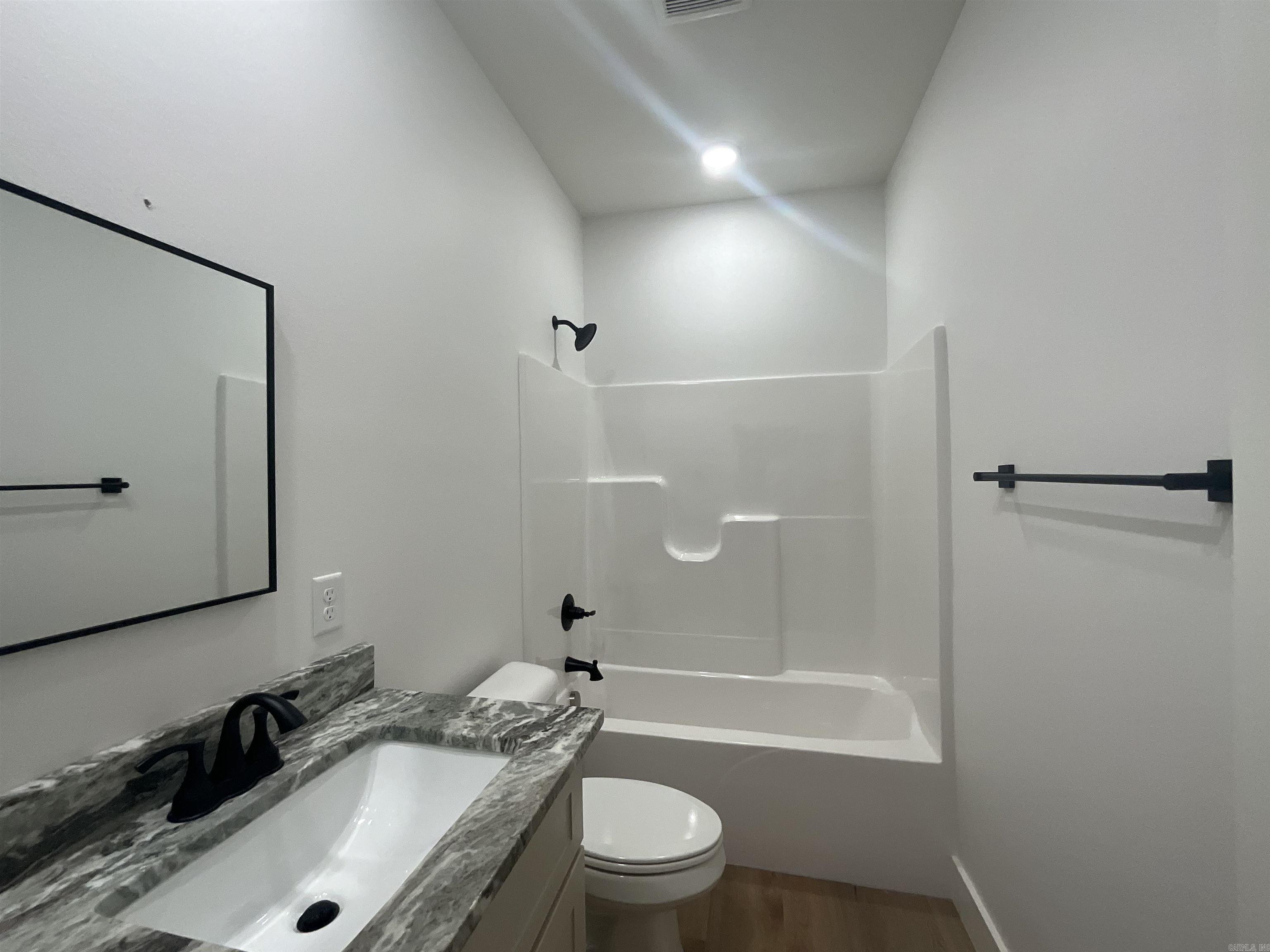 ULES WATSON PLACE - Residential