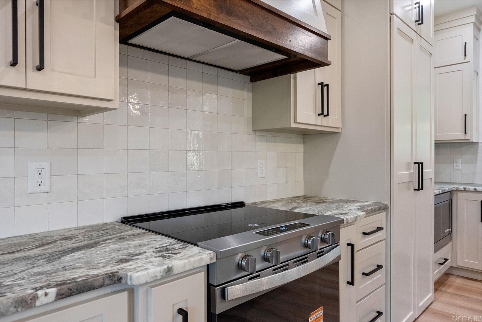 ULES WATSON PLACE - Residential