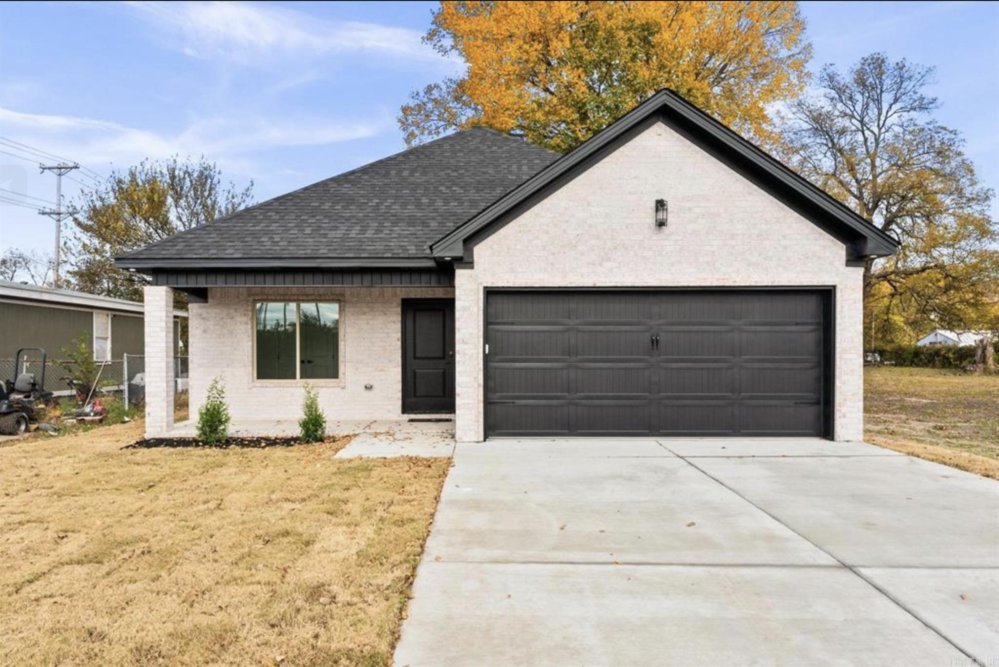 Washington Avenue - Residential Lease
