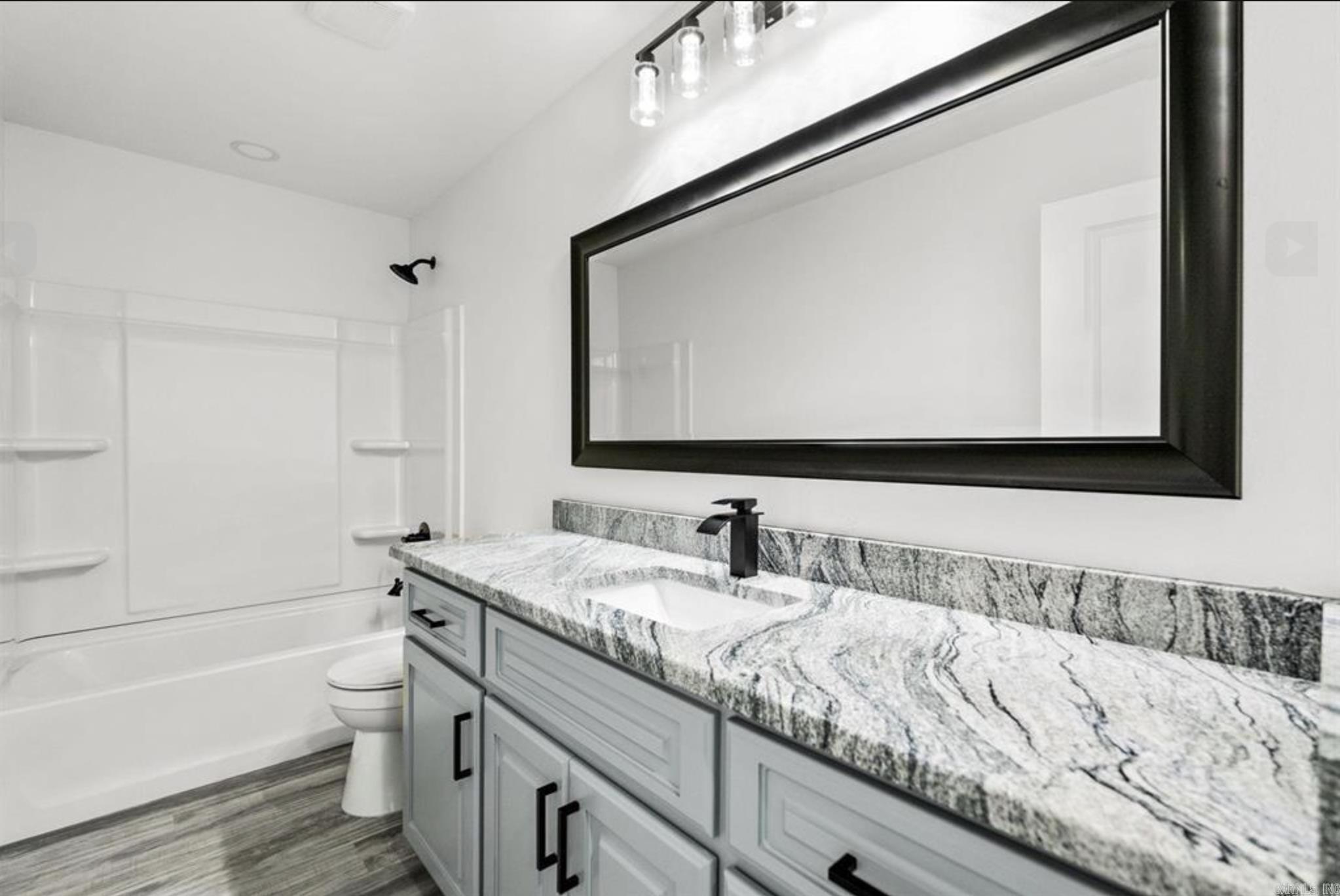 Washington Avenue - Residential Lease