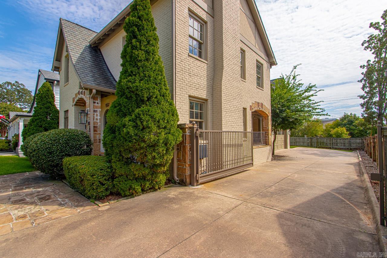 FOREST HEIGHTS PLACE - Residential