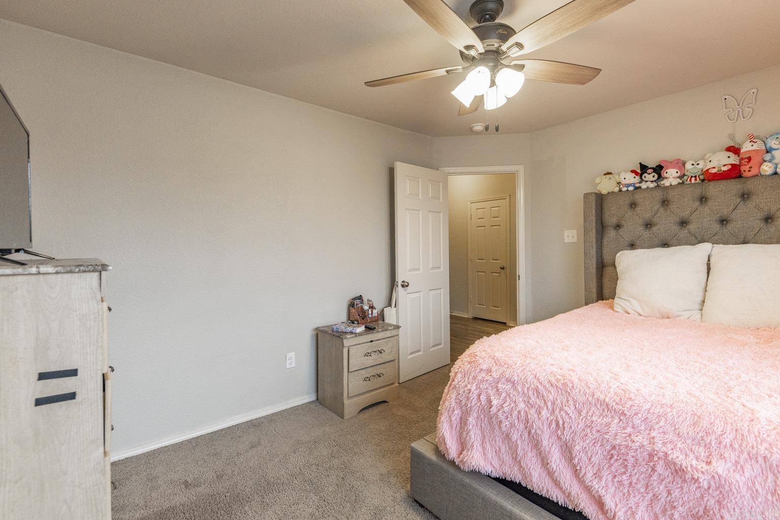 BENJAMIN GROVE - Residential