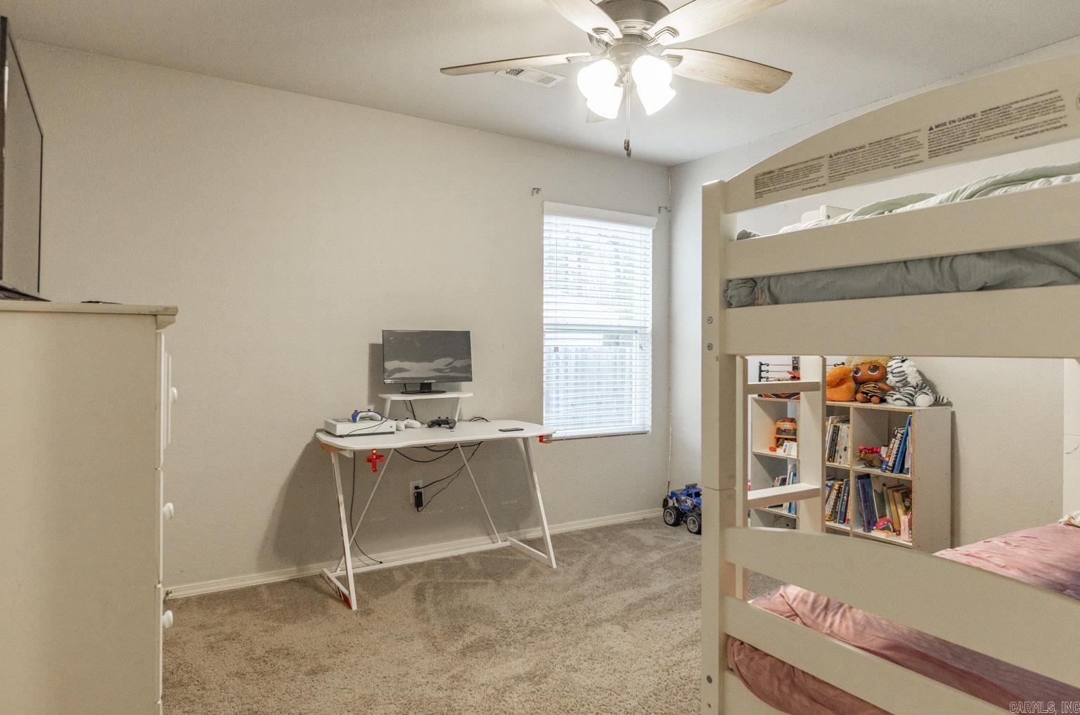 BENJAMIN GROVE - Residential