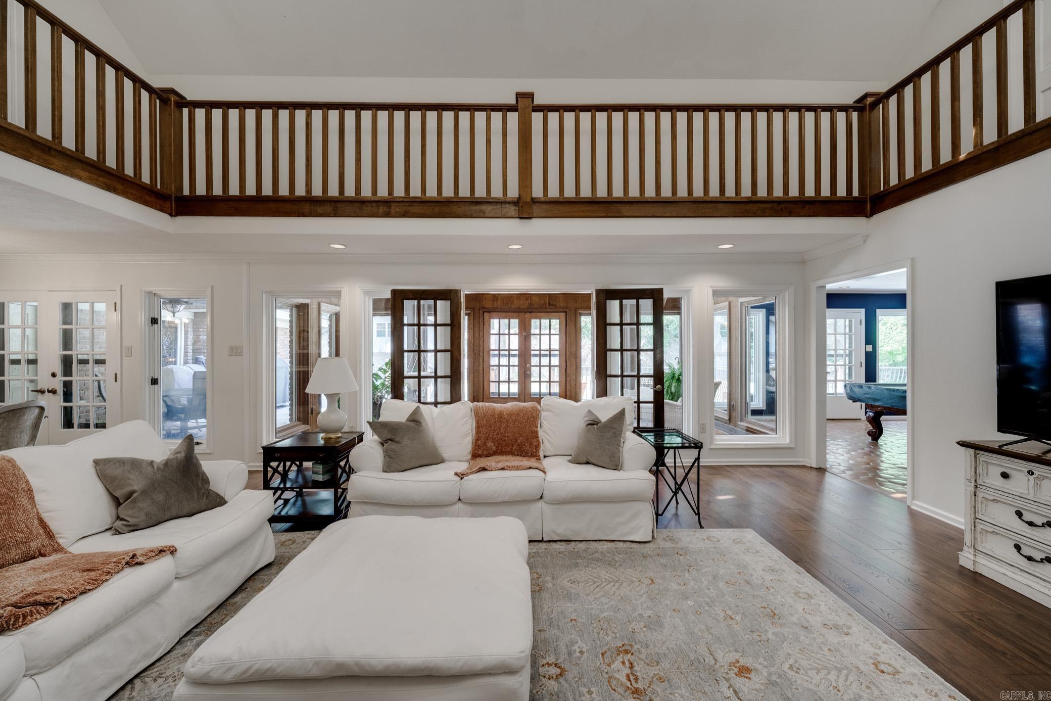 JEFFERSON PLACE - Residential