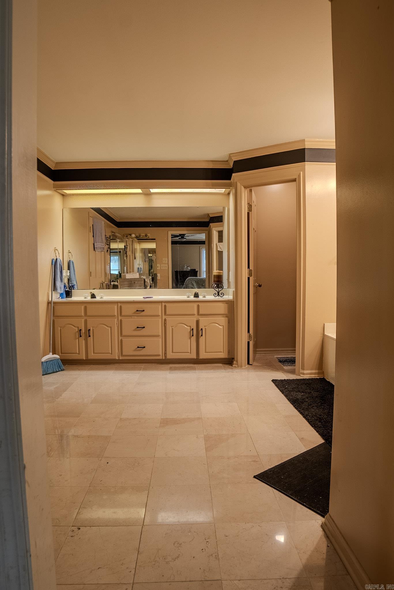 OVERBROOK - Residential