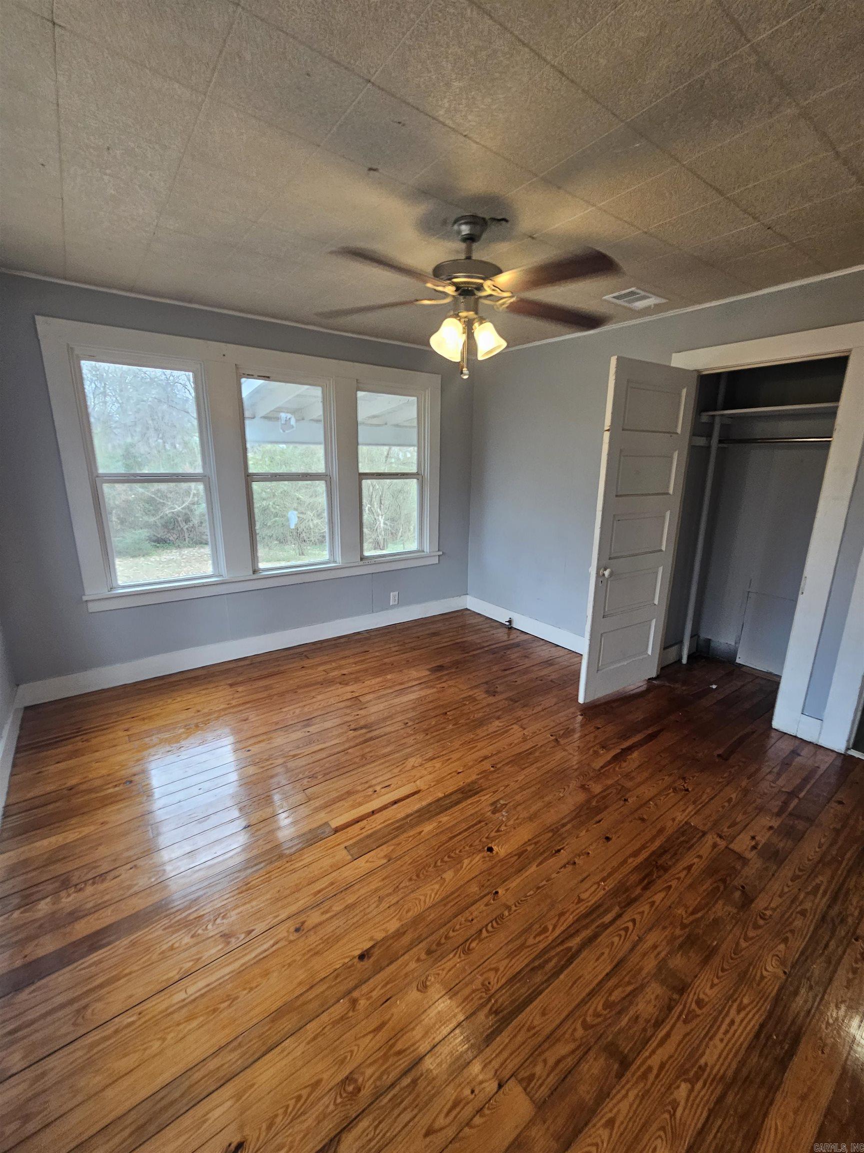 Moline - Residential Lease