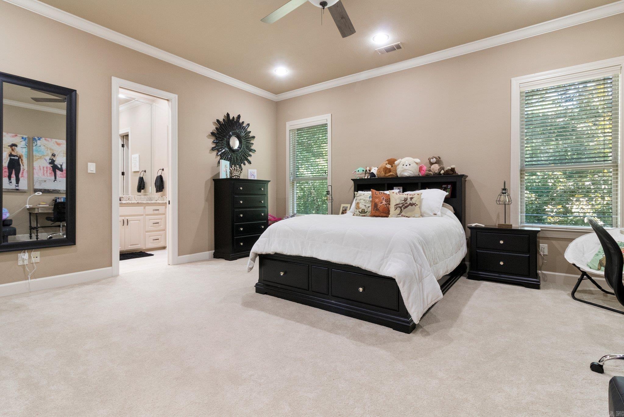 WOODLANDS EDGE - Residential