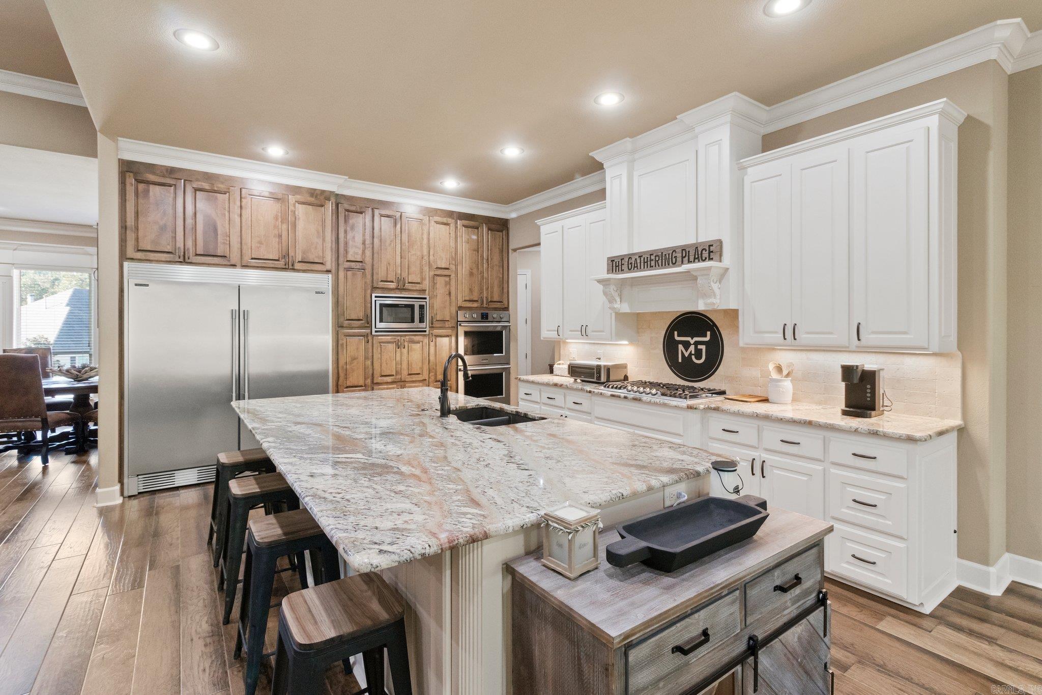 WOODLANDS EDGE - Residential