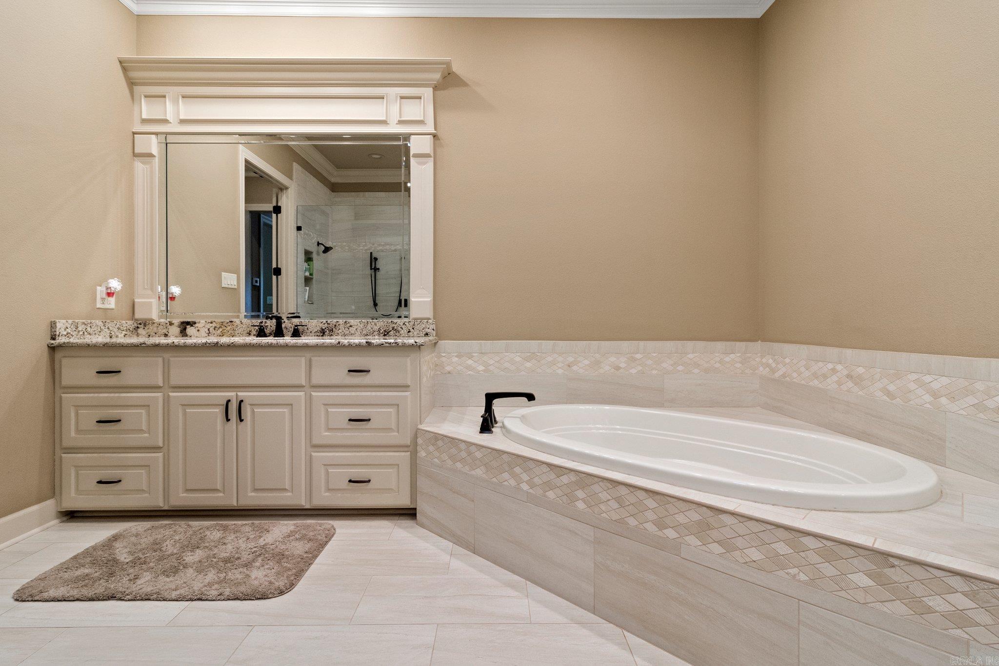 WOODLANDS EDGE - Residential