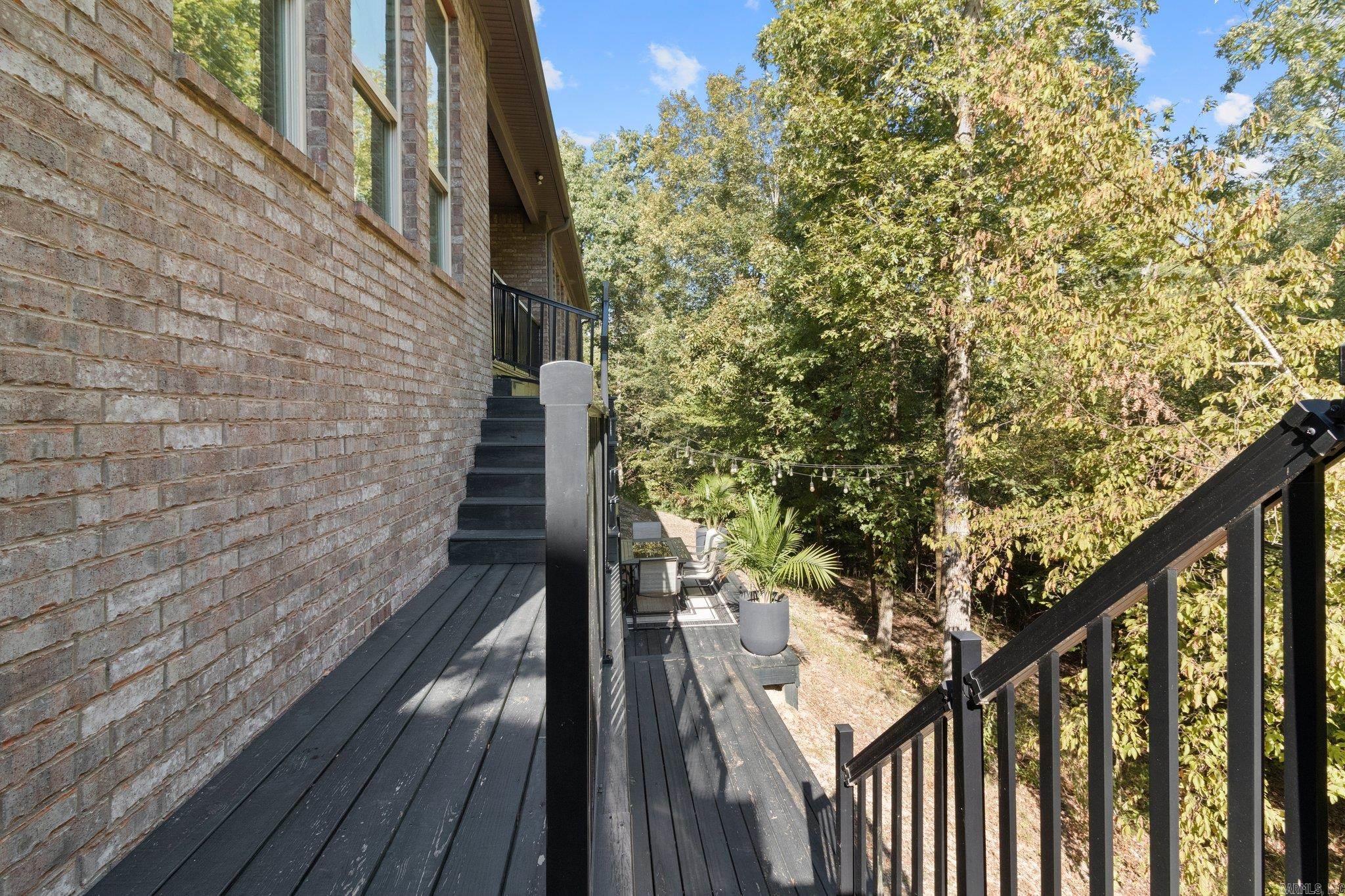 WOODLANDS EDGE - Residential