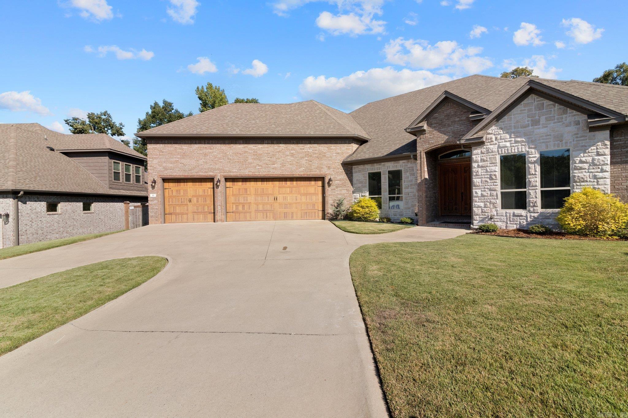 WOODLANDS EDGE - Residential