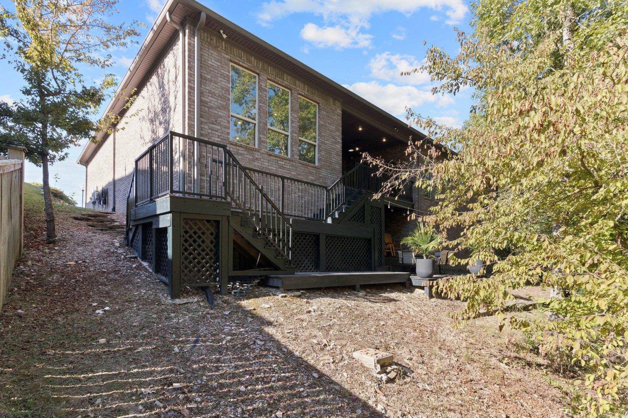WOODLANDS EDGE - Residential