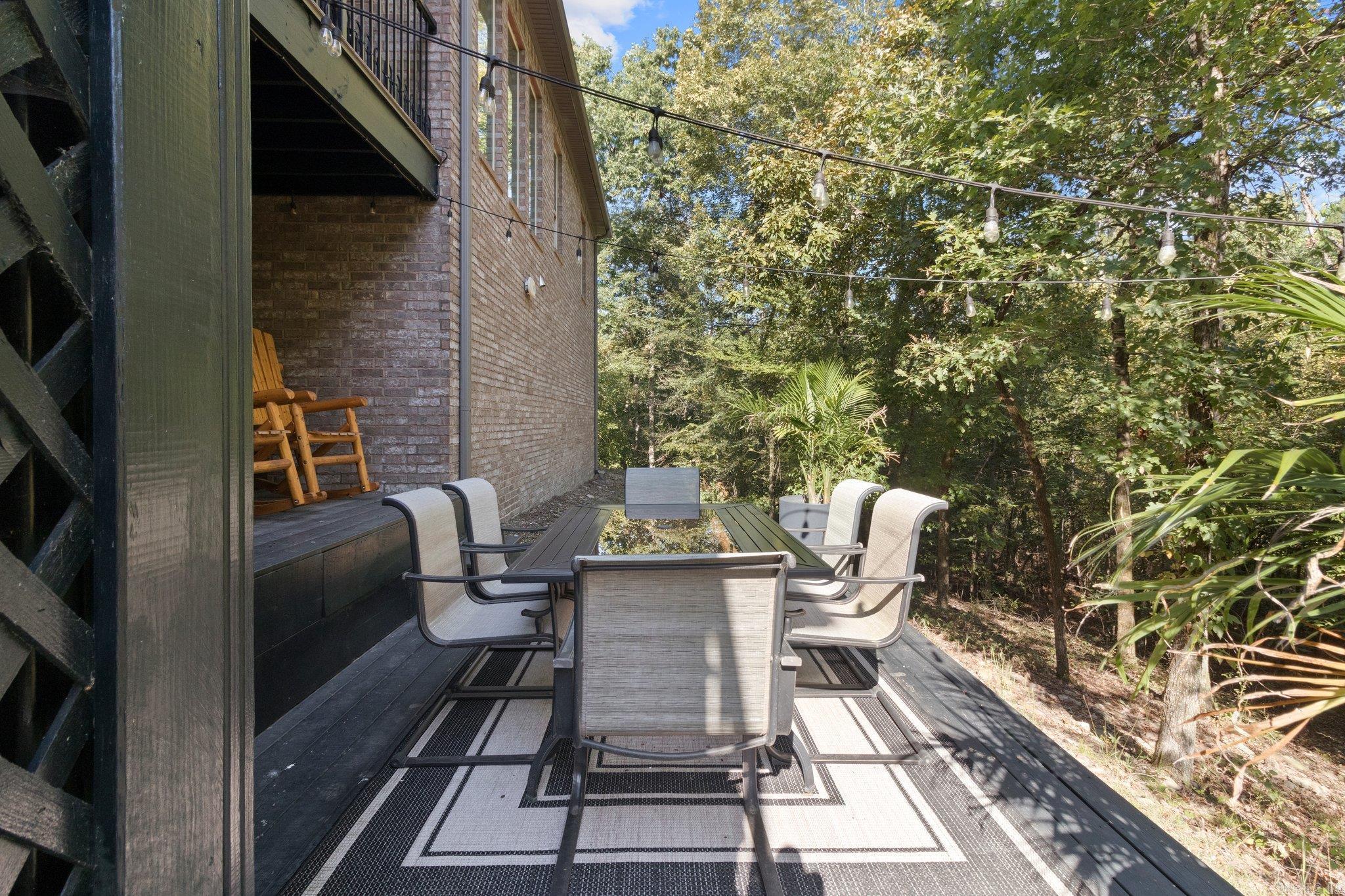 WOODLANDS EDGE - Residential