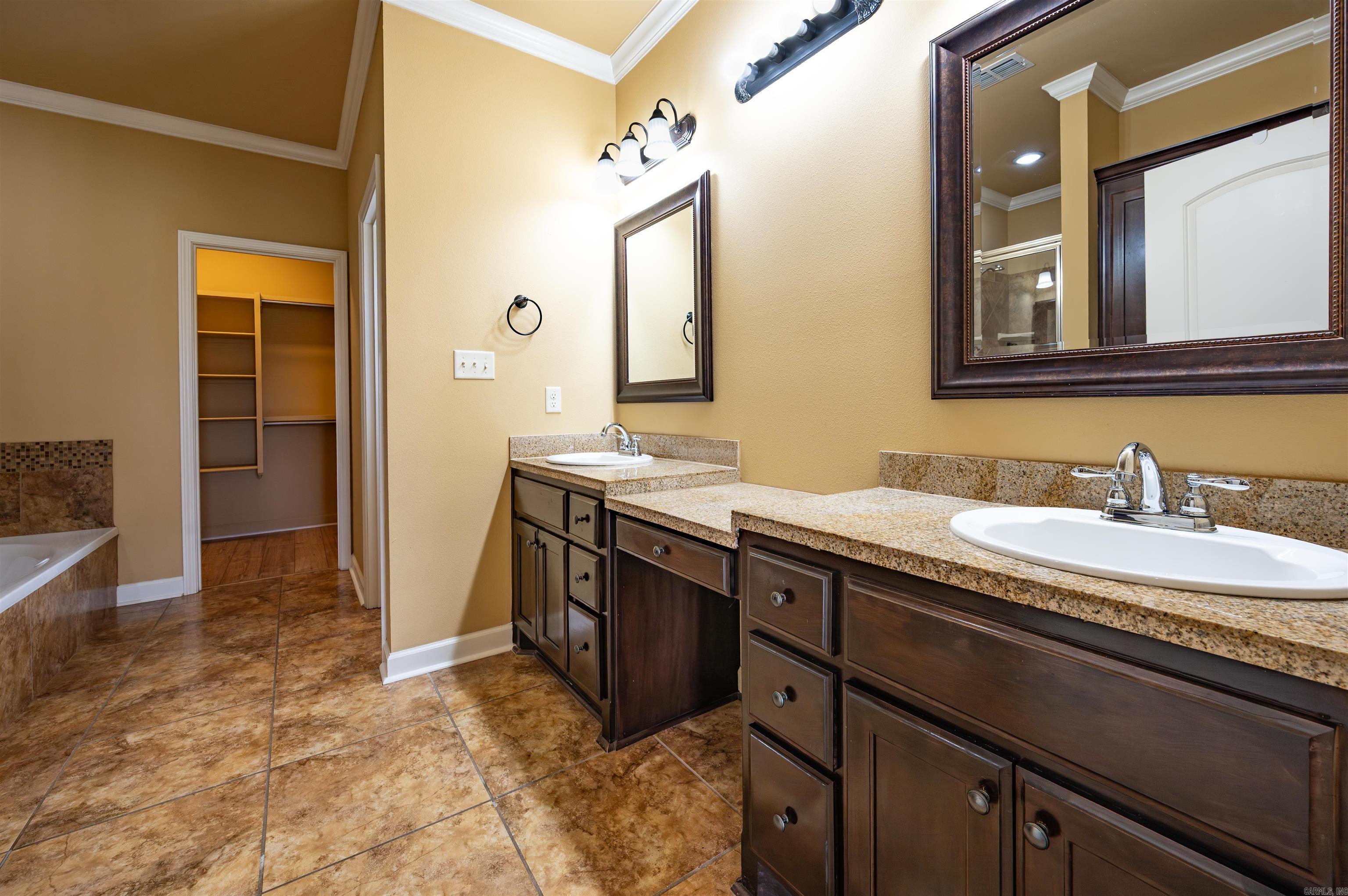 ASHLEY DOWNS - Residential