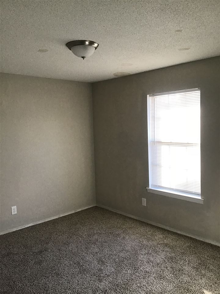 Briarfield - Residential Lease