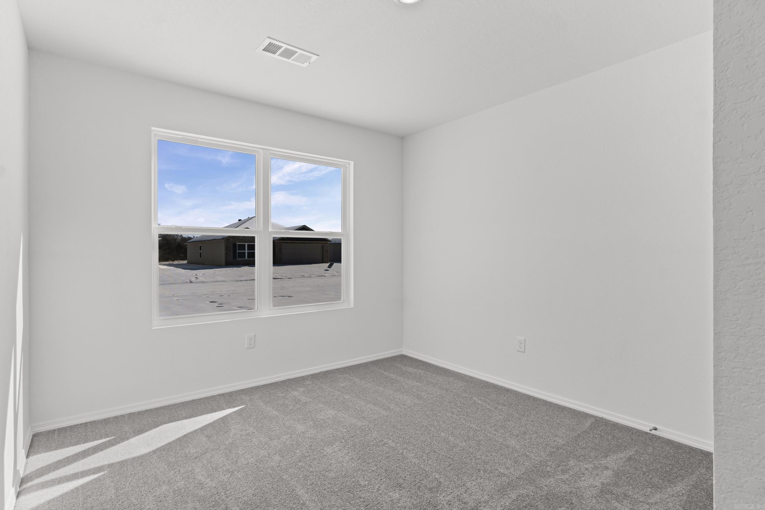 HILL FARM - Residential