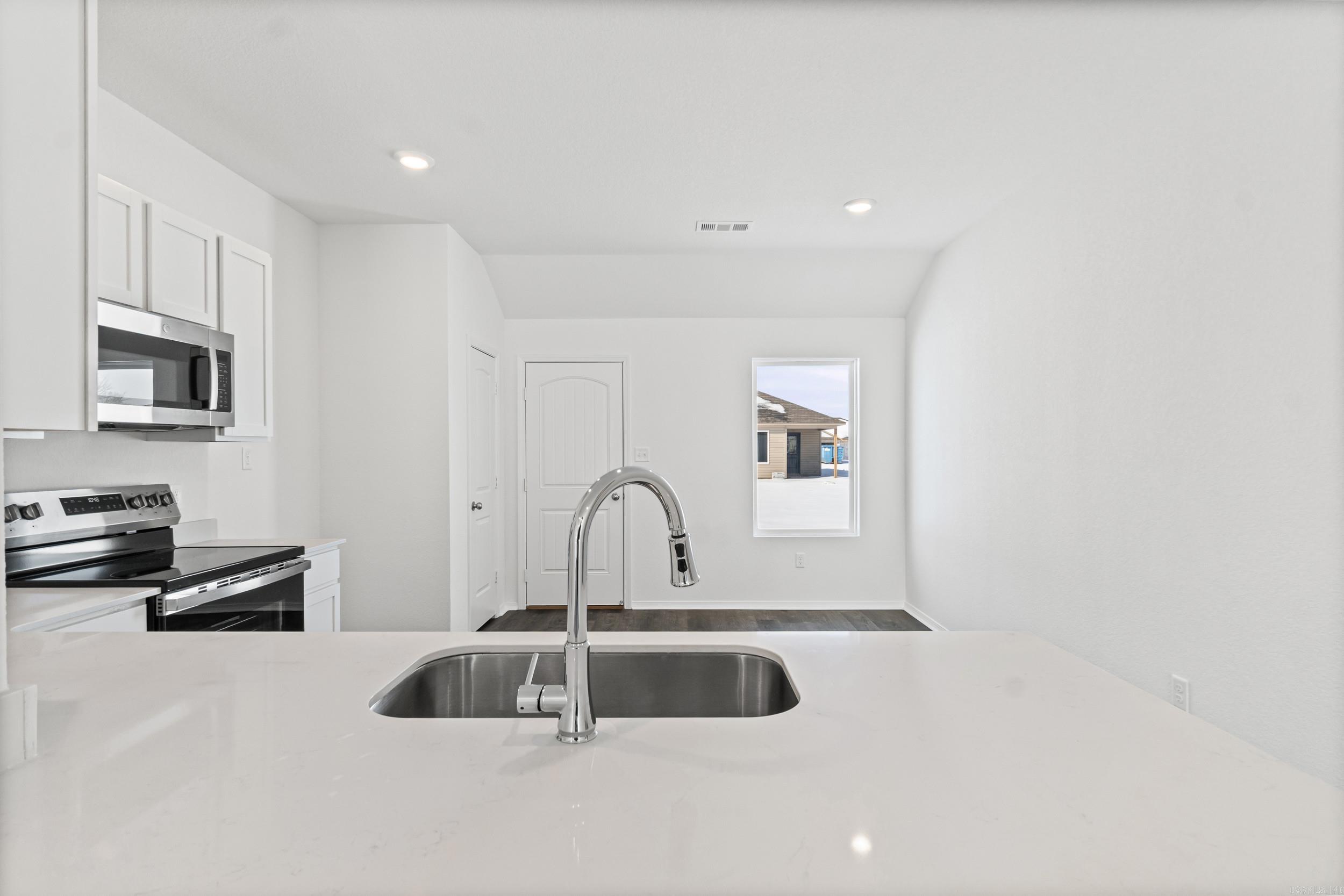 HILL FARM - Residential