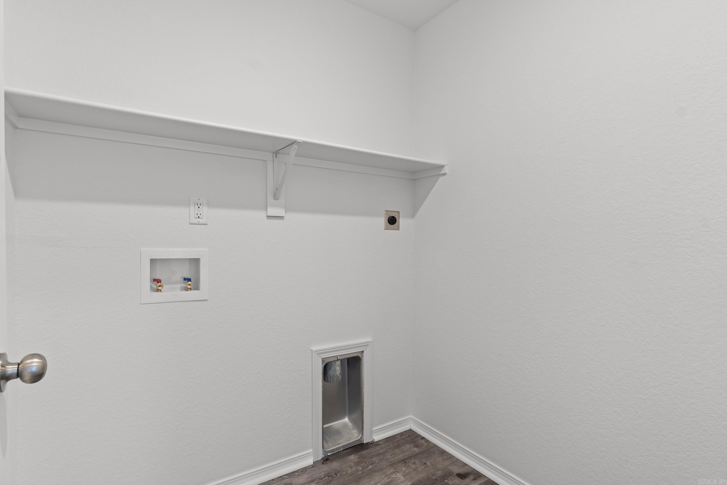 HILL FARM - Residential