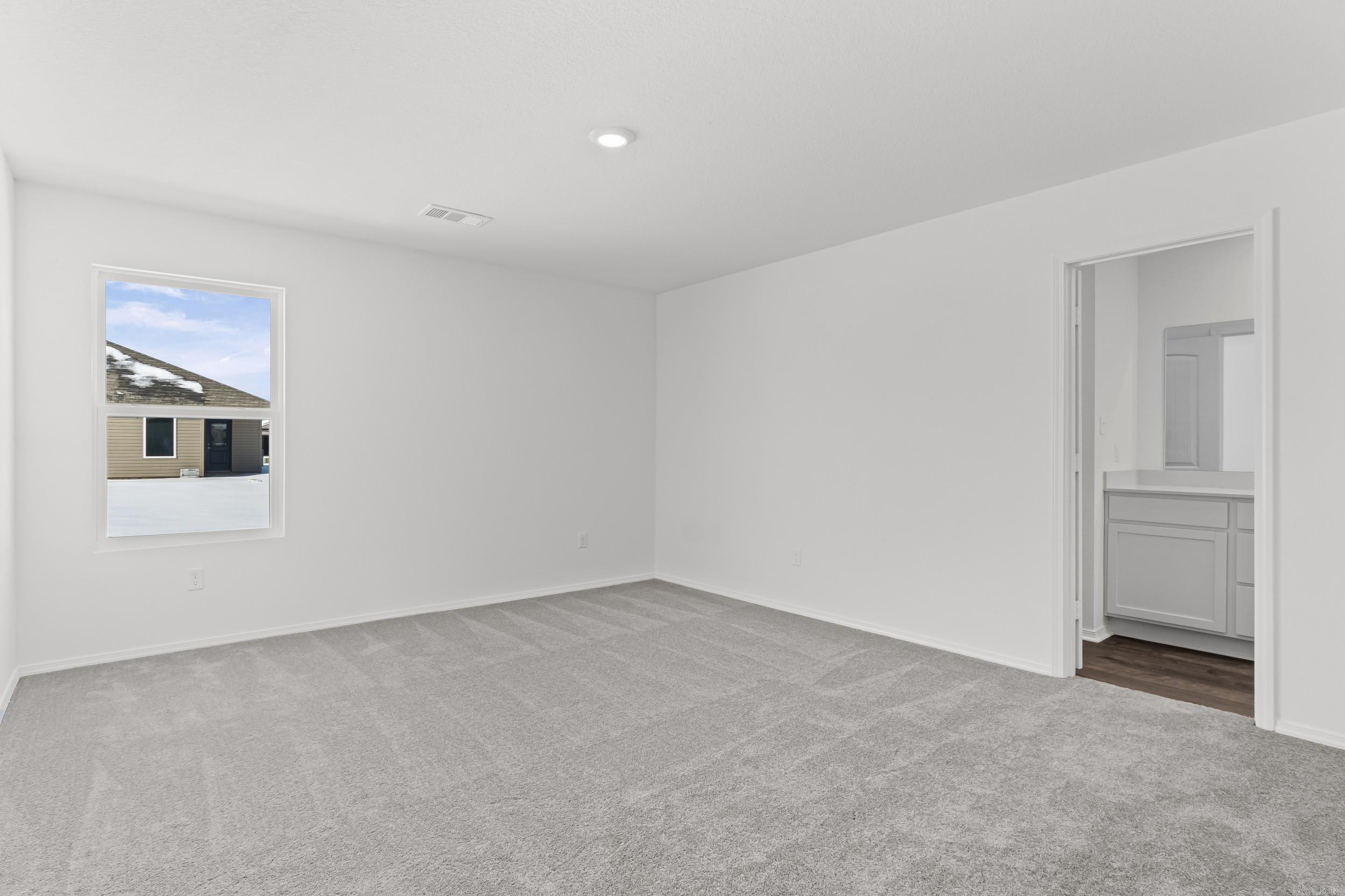 HILL FARM - Residential